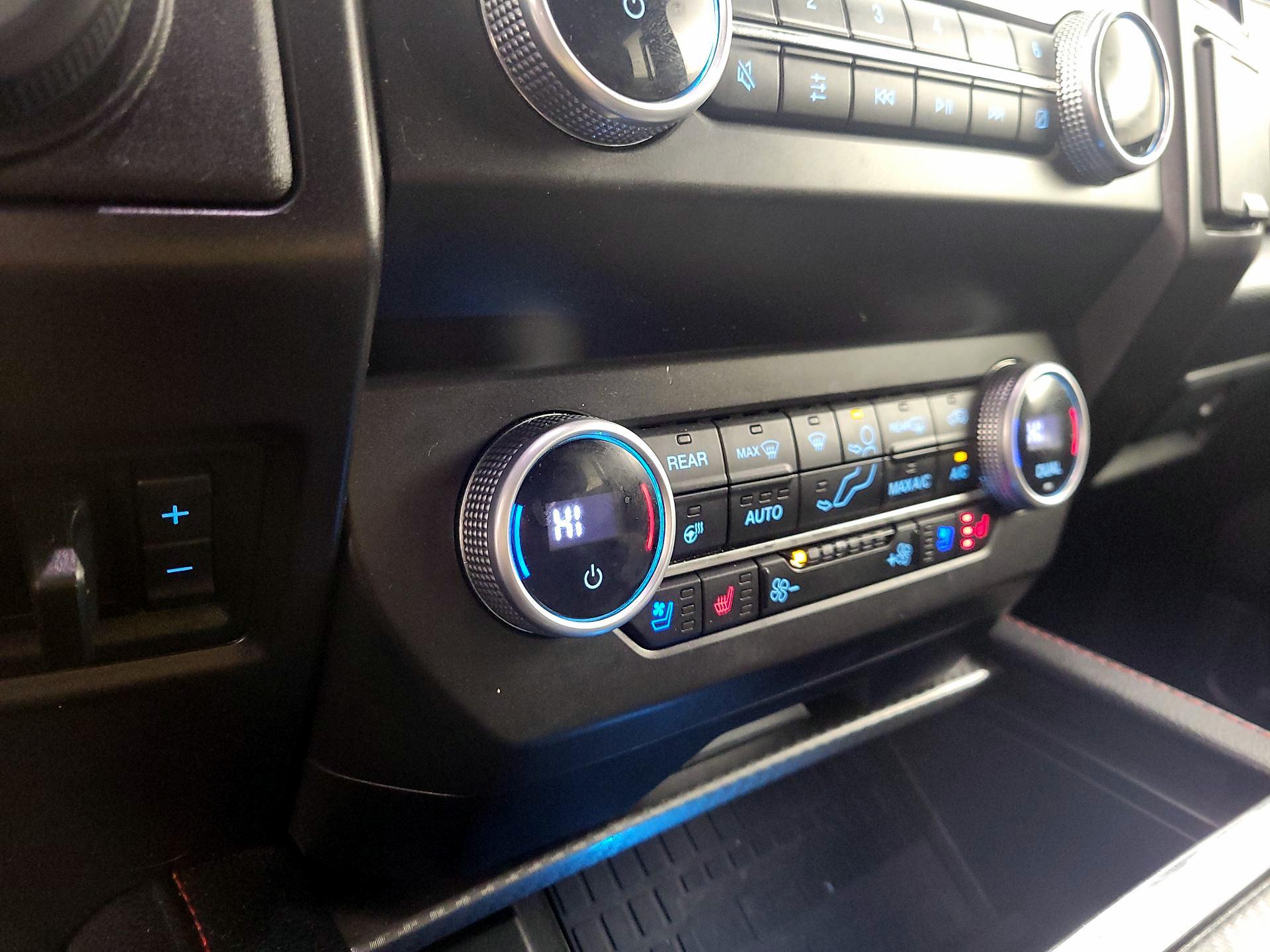 Thumbnail: 2021 Ford Expedition - 17