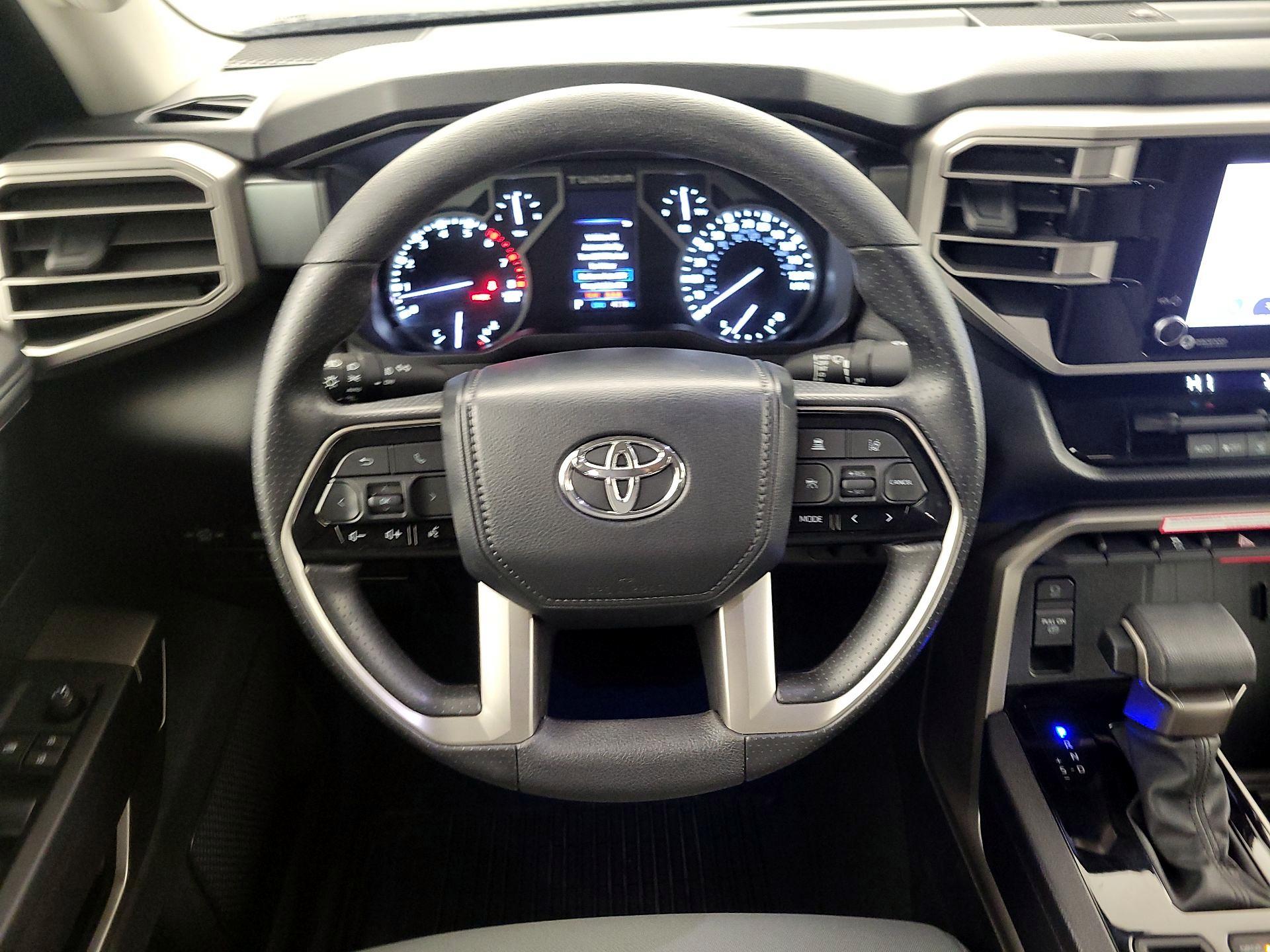 Thumbnail: 2024 Toyota Tundra - 10