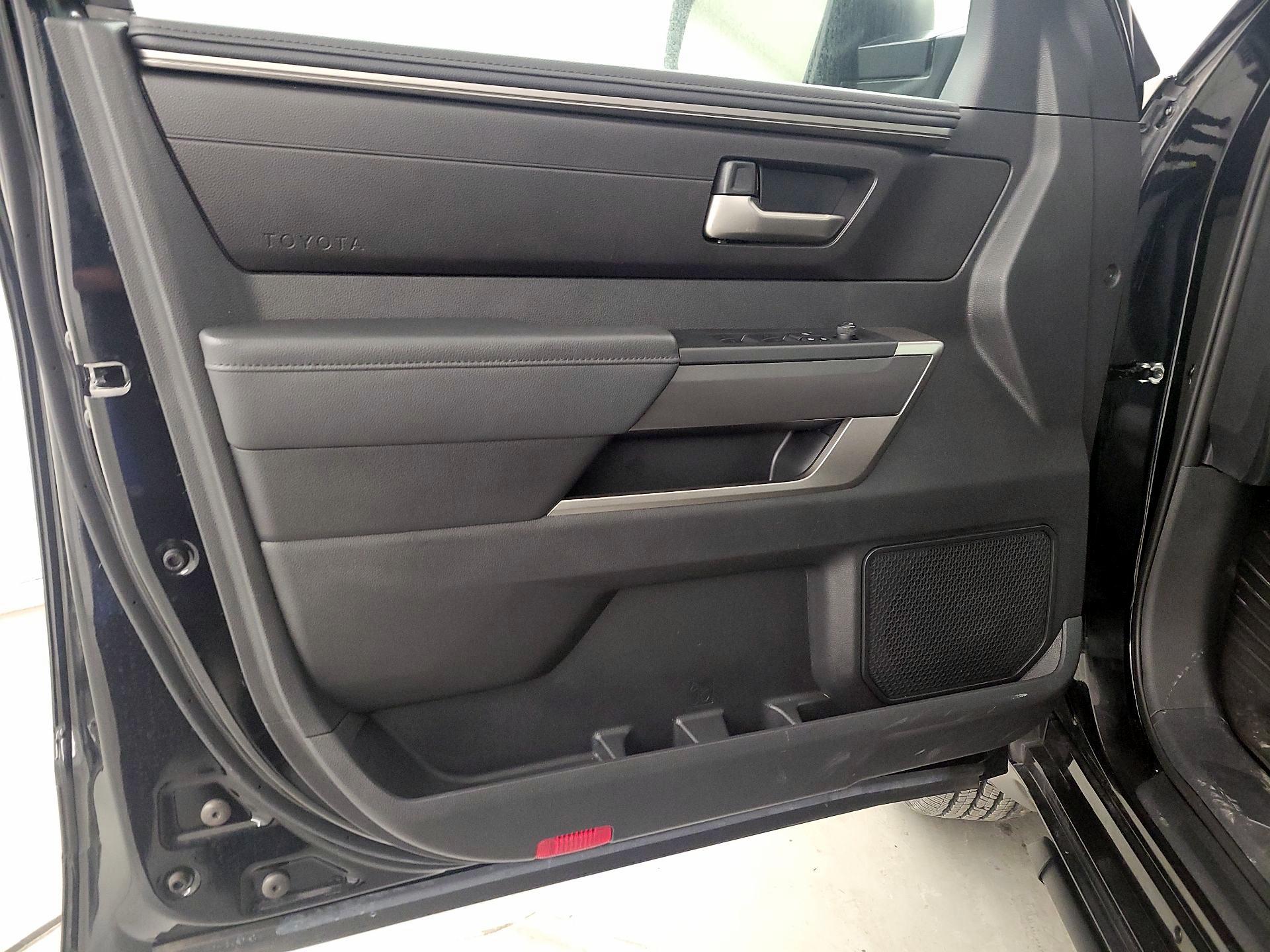 Thumbnail: 2024 Toyota Tundra - 12