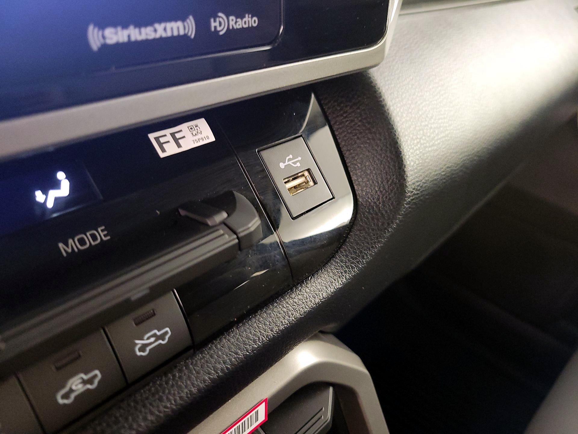 Thumbnail: 2024 Toyota Tundra - 18