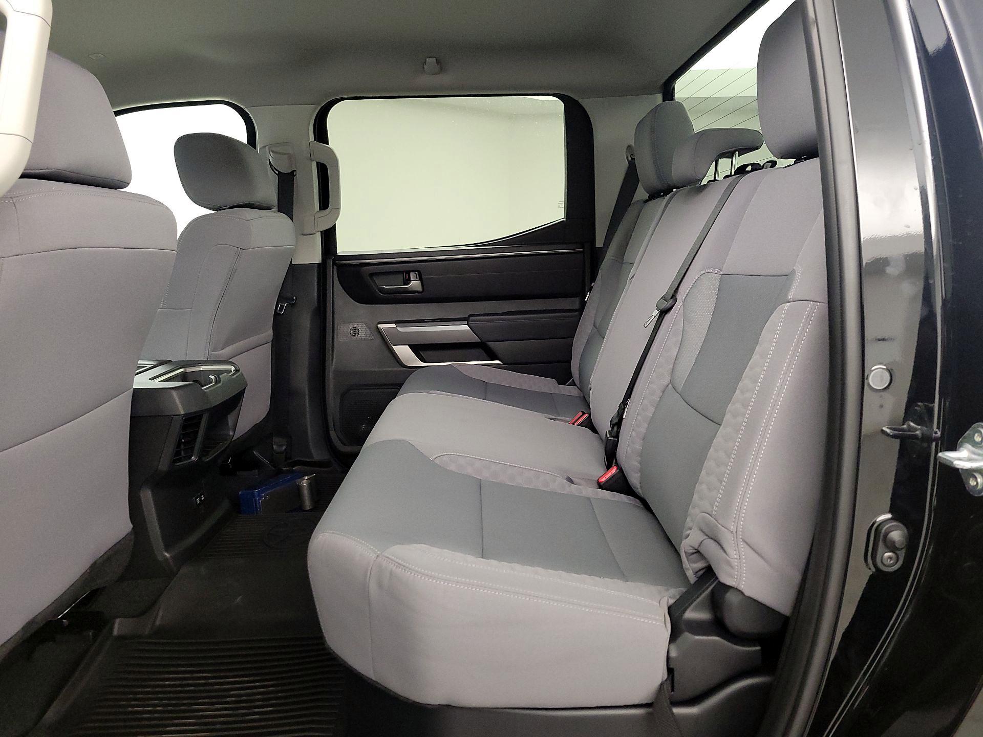 Thumbnail: 2024 Toyota Tundra - 19