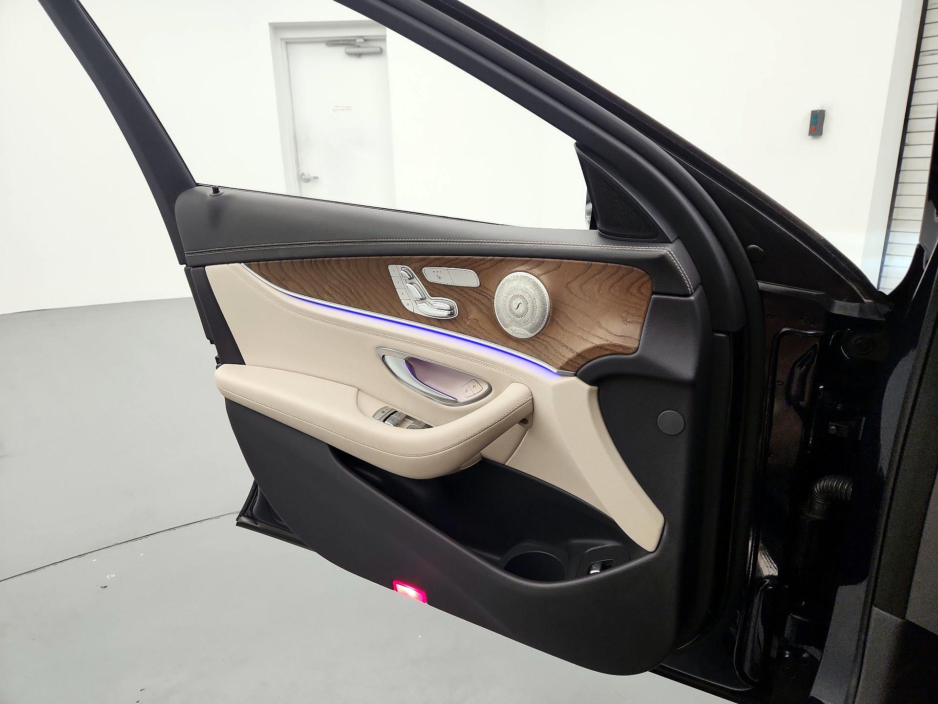 Thumbnail: 2021 Mercedes-Benz E-Class - 12