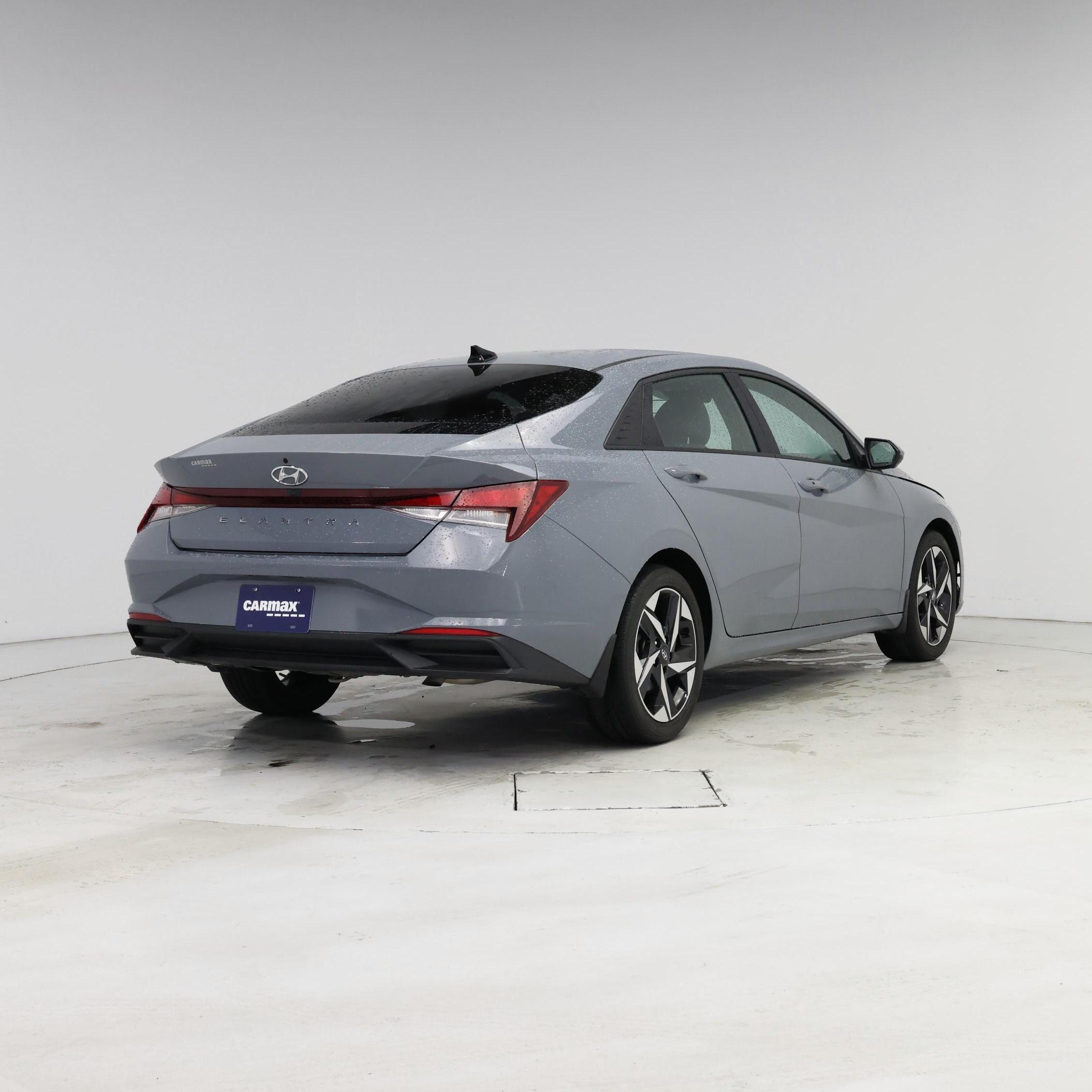 Thumbnail: 2023 Hyundai Elantra - 8