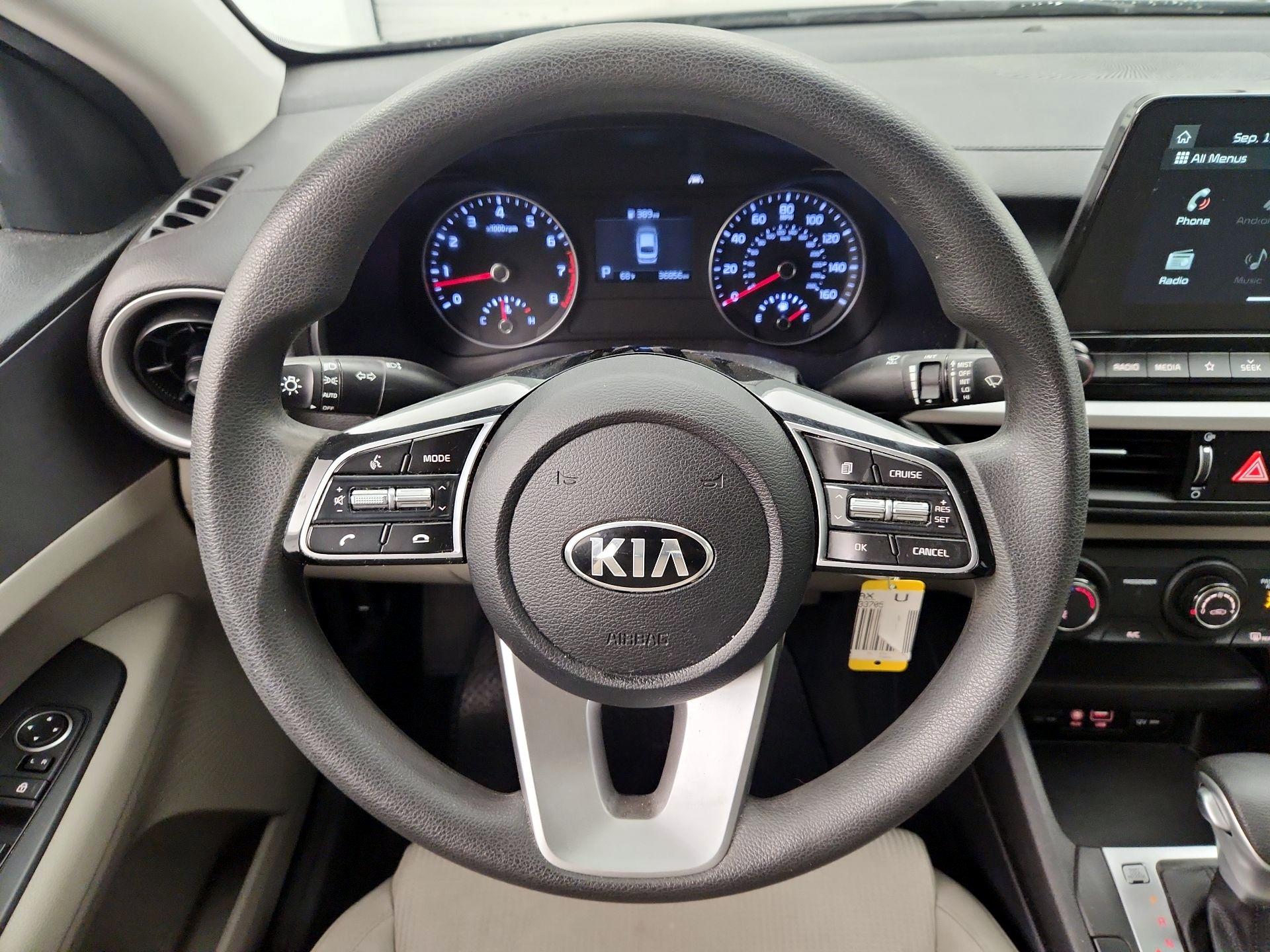 Thumbnail: 2021 Kia Forte - 10