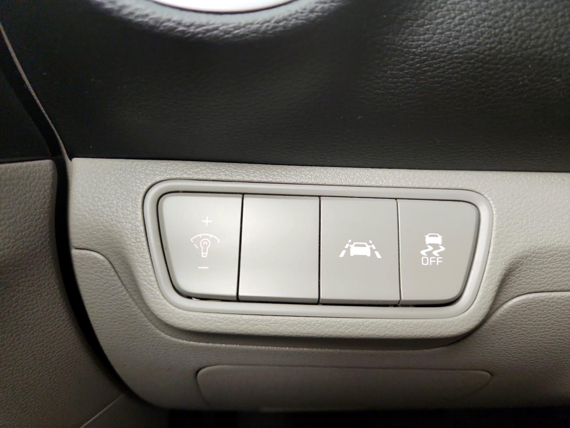 Thumbnail: 2021 Kia Forte - 13