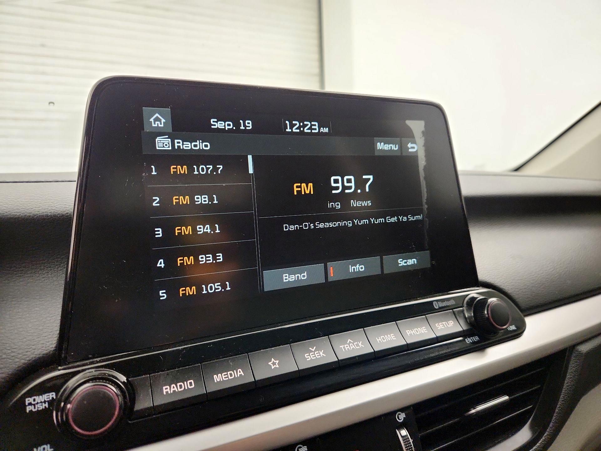 Thumbnail: 2021 Kia Forte - 15