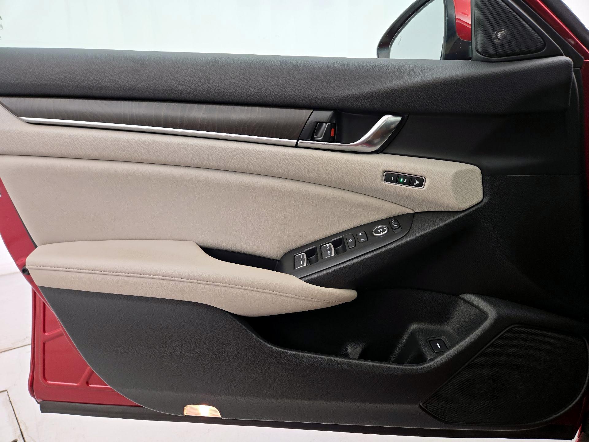 Thumbnail: 2021 Honda Accord - 12