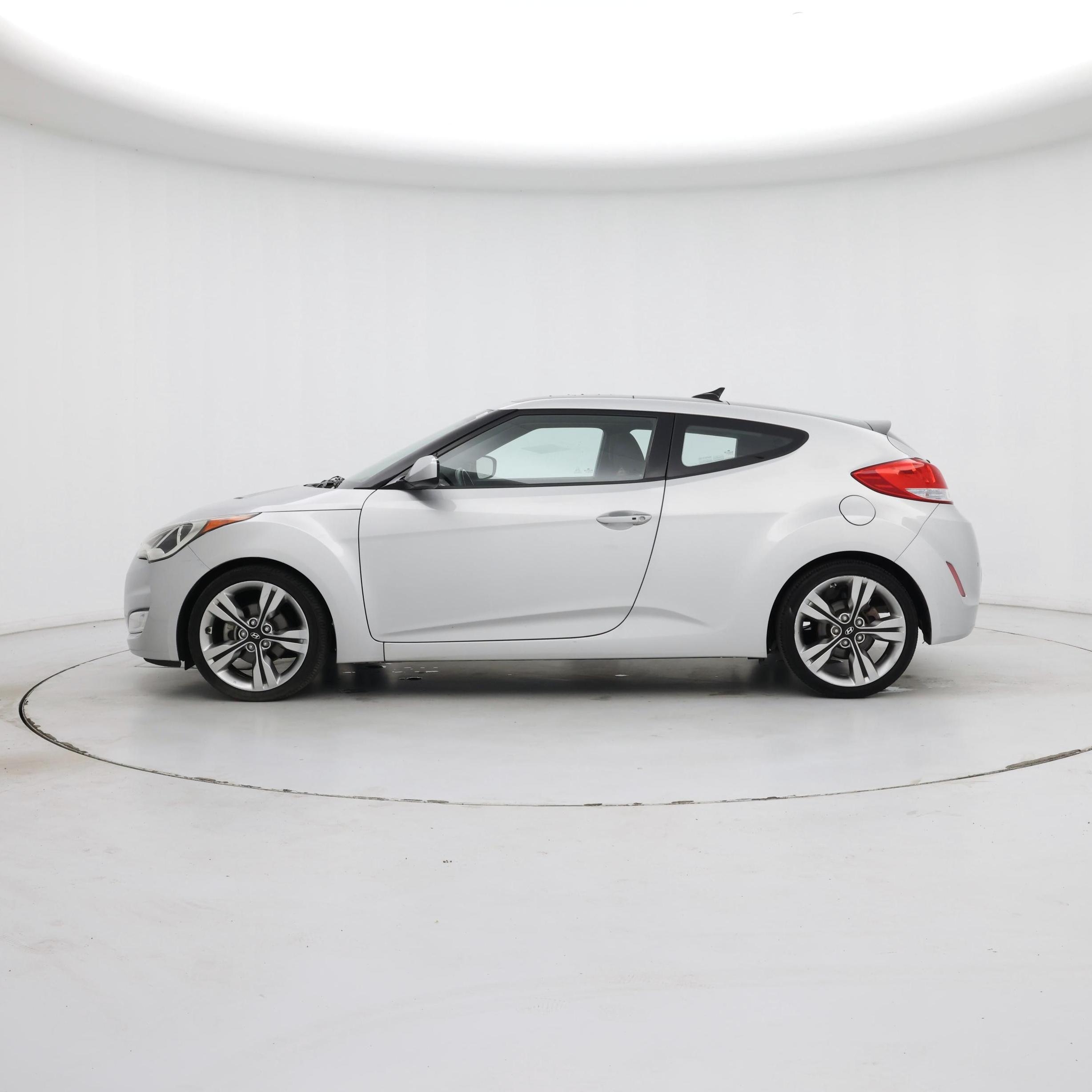 Thumbnail: 2014 Hyundai Veloster - 3