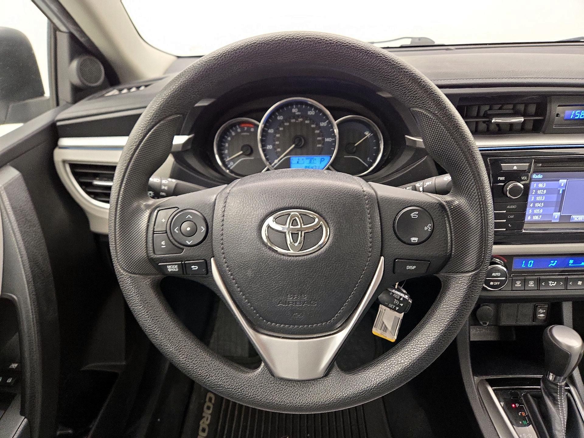Thumbnail: 2014 Toyota Corolla - 10