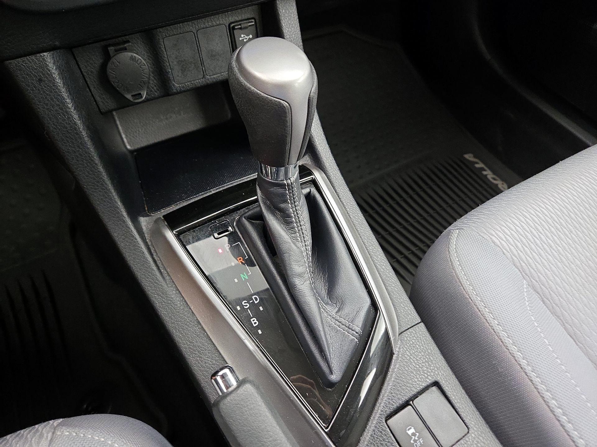 Thumbnail: 2014 Toyota Corolla - 17