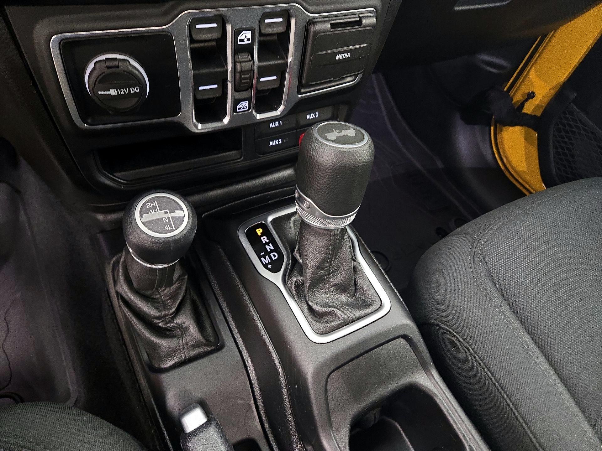 Thumbnail: 2020 Jeep Wrangler - 17