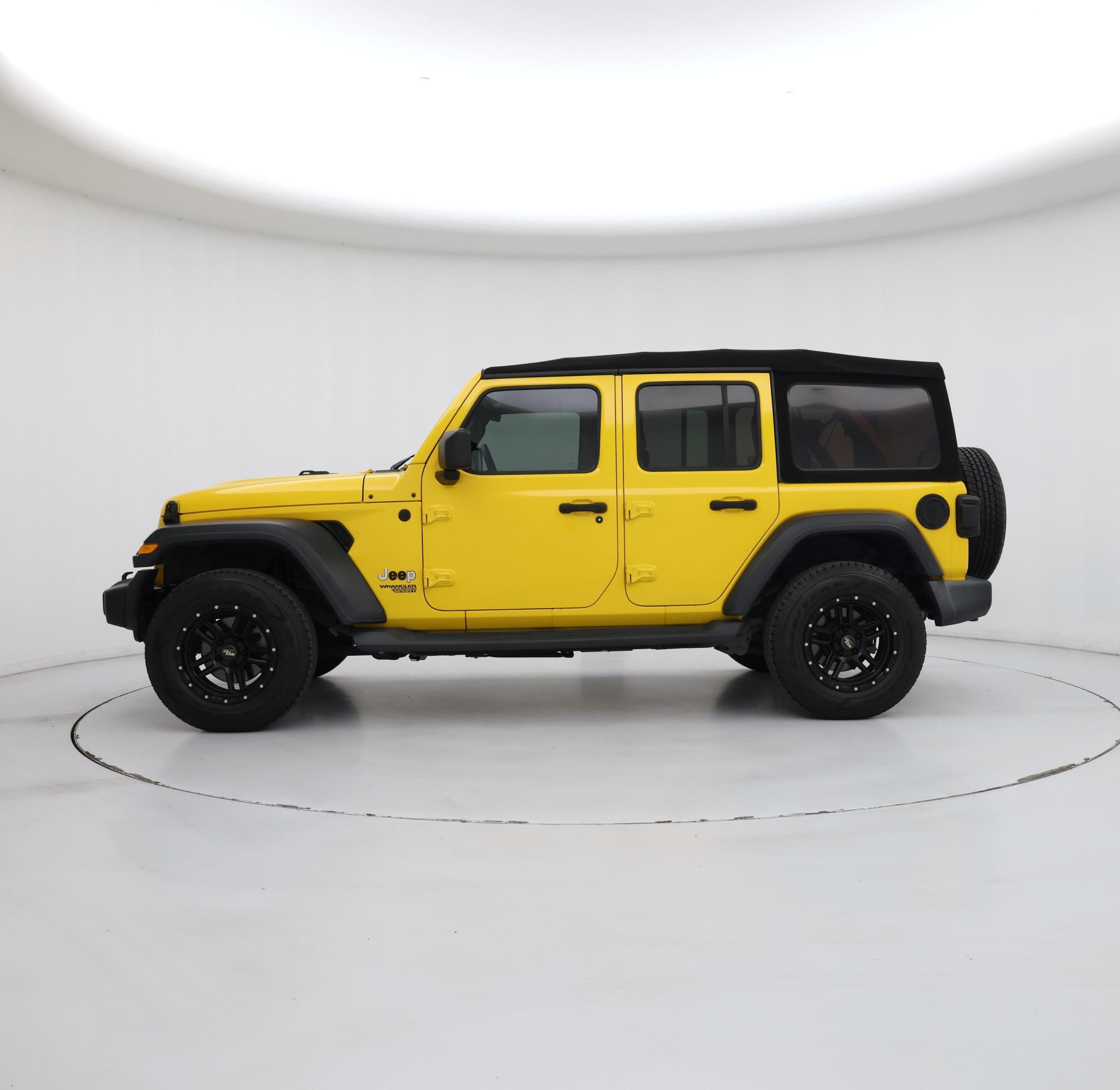 Thumbnail: 2020 Jeep Wrangler - 3