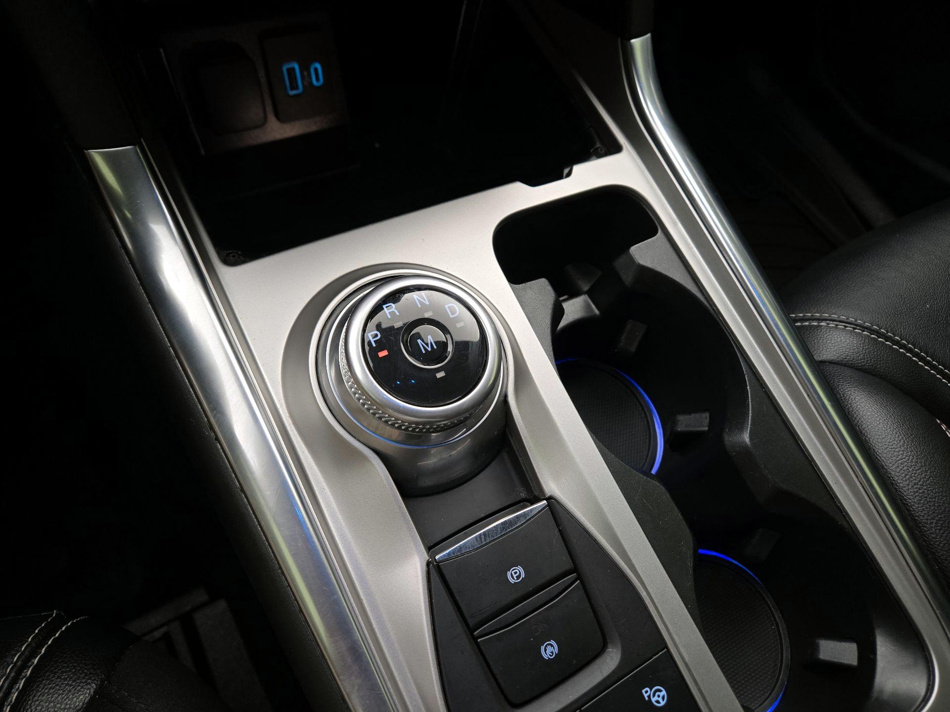 Thumbnail: 2020 Ford Explorer - 18