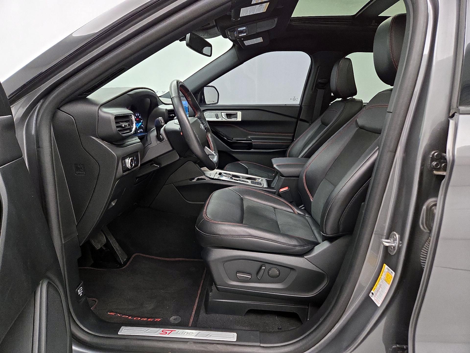 Thumbnail: 2022 Ford Explorer - 11