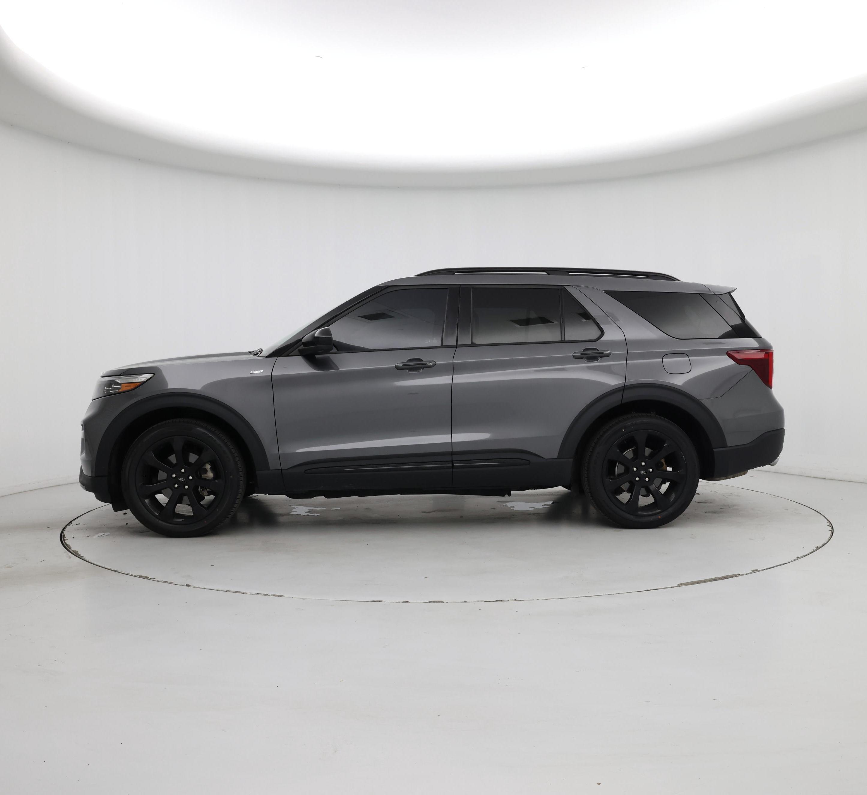 Thumbnail: 2022 Ford Explorer - 3