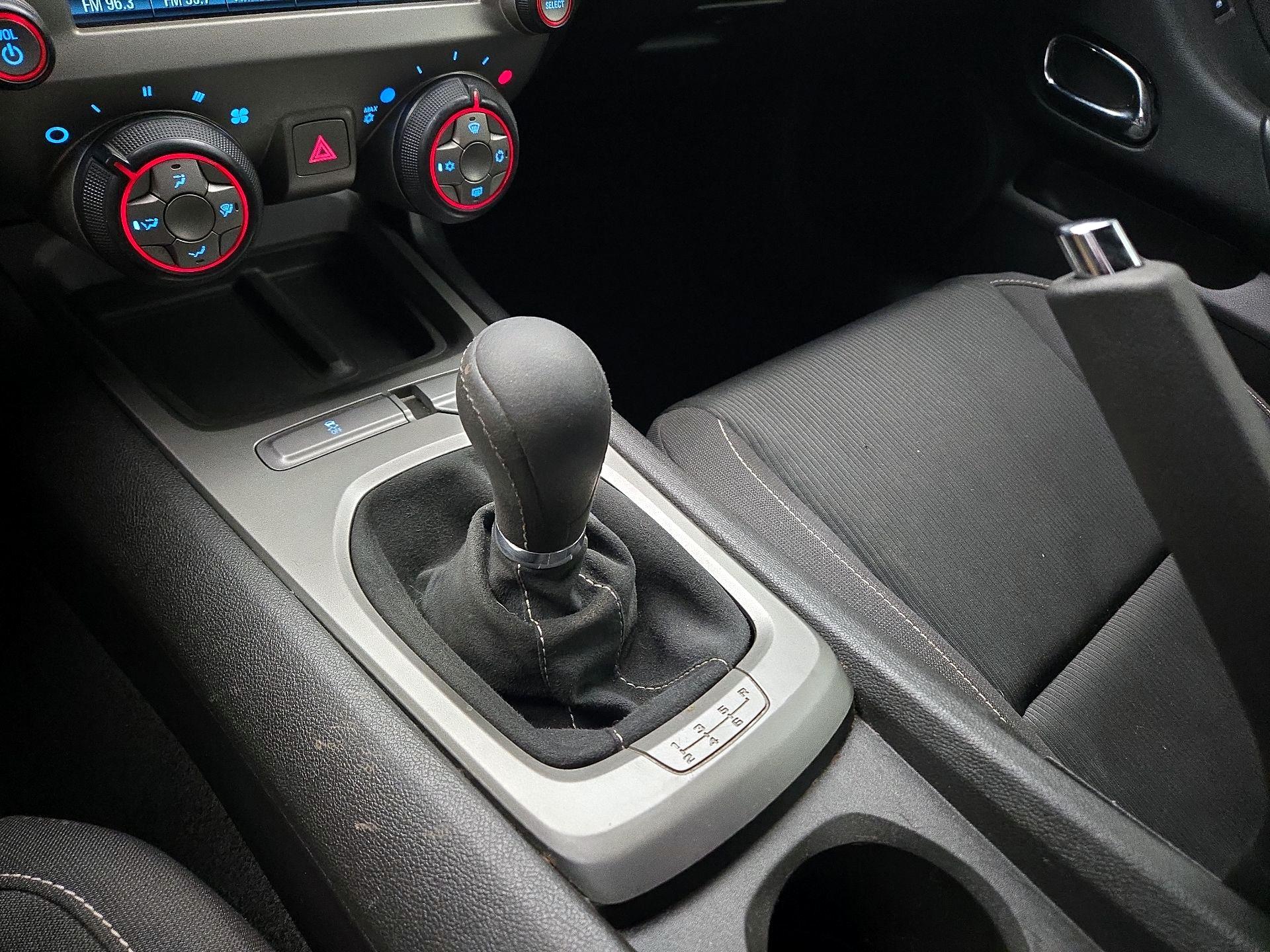 Thumbnail: 2015 Chevrolet Camaro - 16