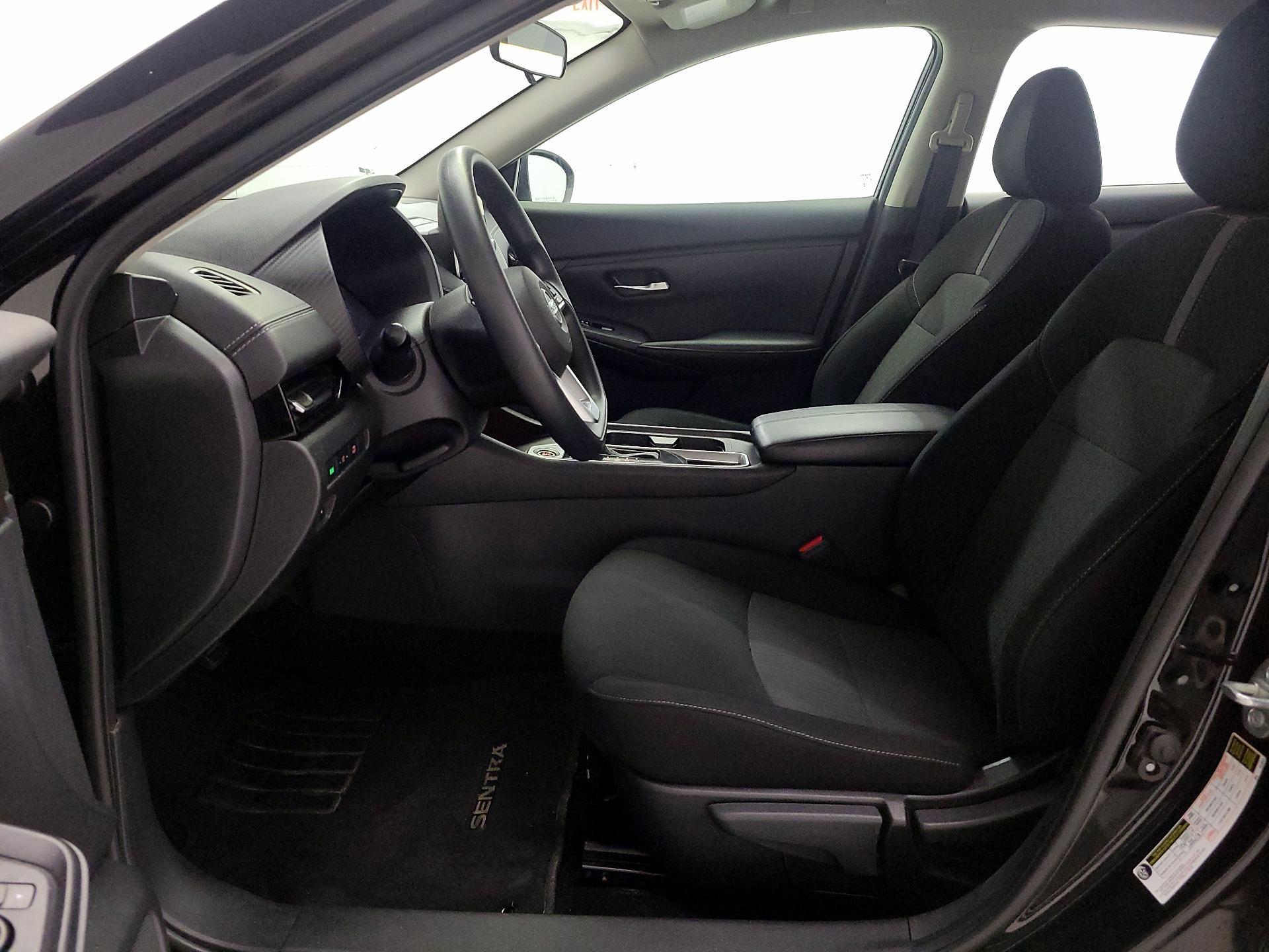 Thumbnail: 2023 Nissan Sentra - 11
