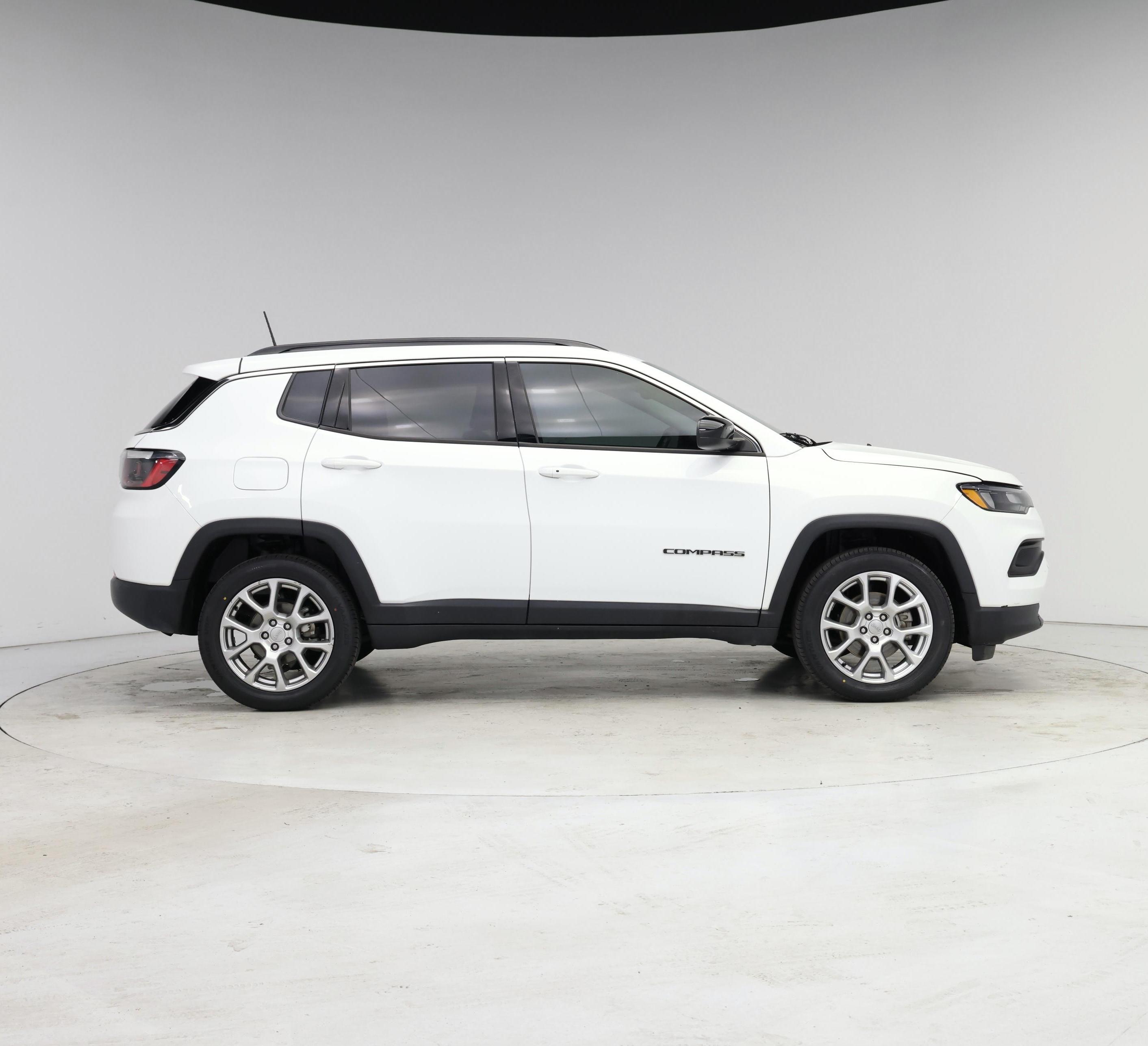 Thumbnail: 2022 Jeep Compass - 7