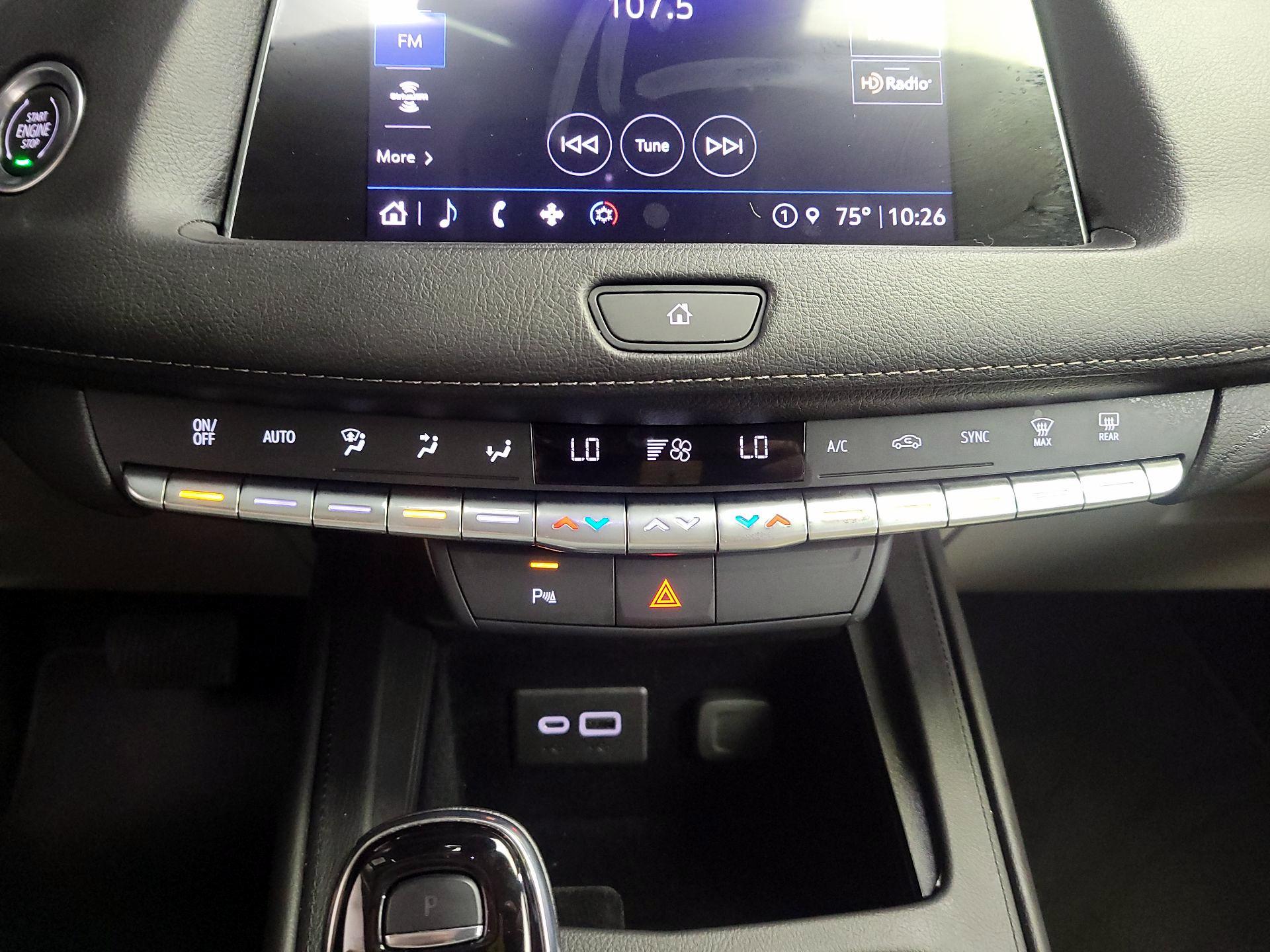 Thumbnail: 2022 Cadillac XT4 - 16