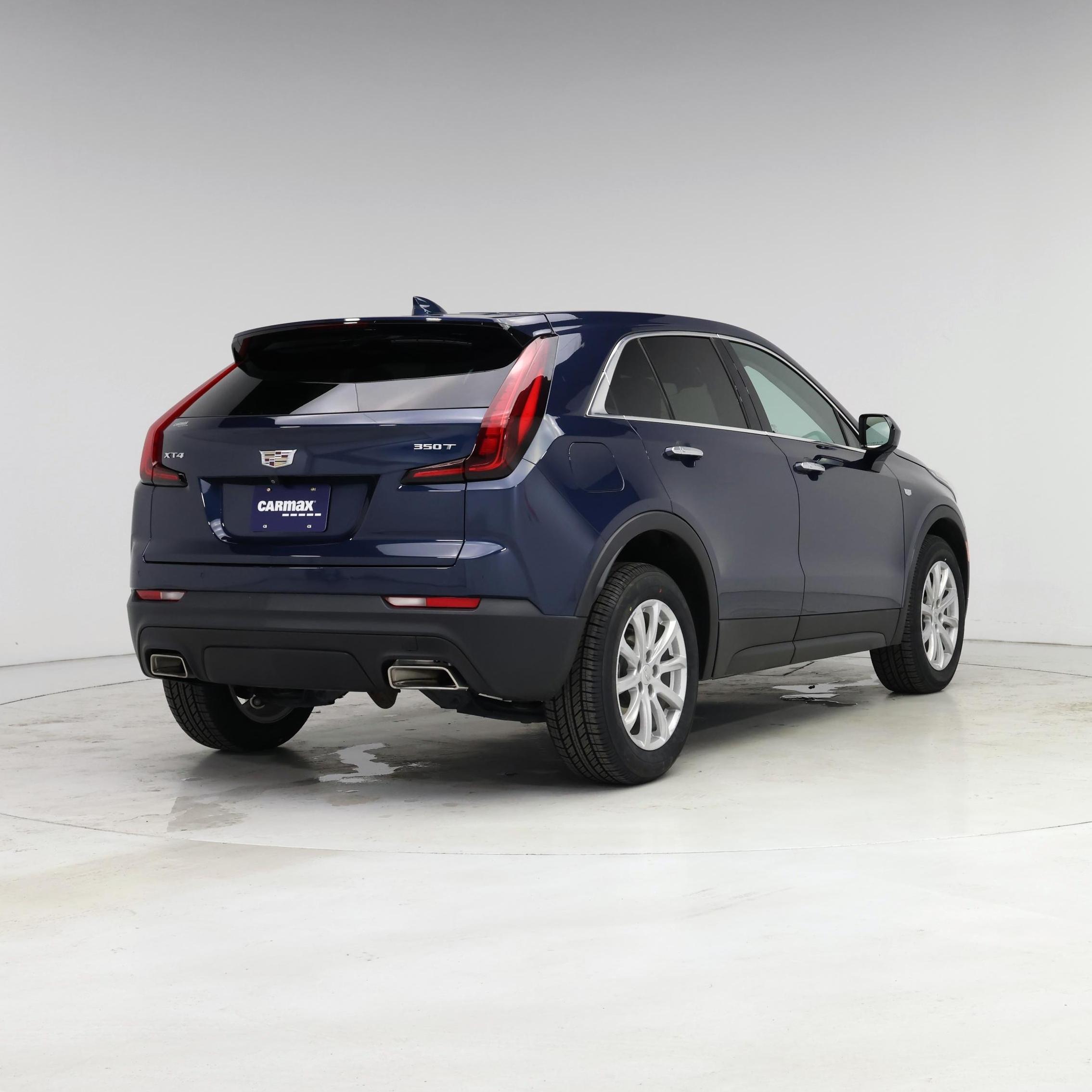 Thumbnail: 2022 Cadillac XT4 - 8