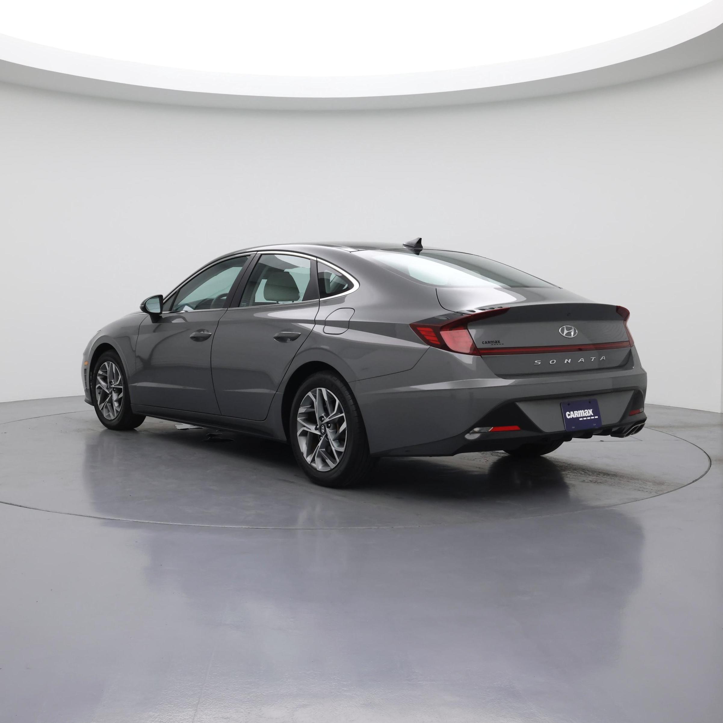 Thumbnail: 2023 Hyundai Sonata - 2