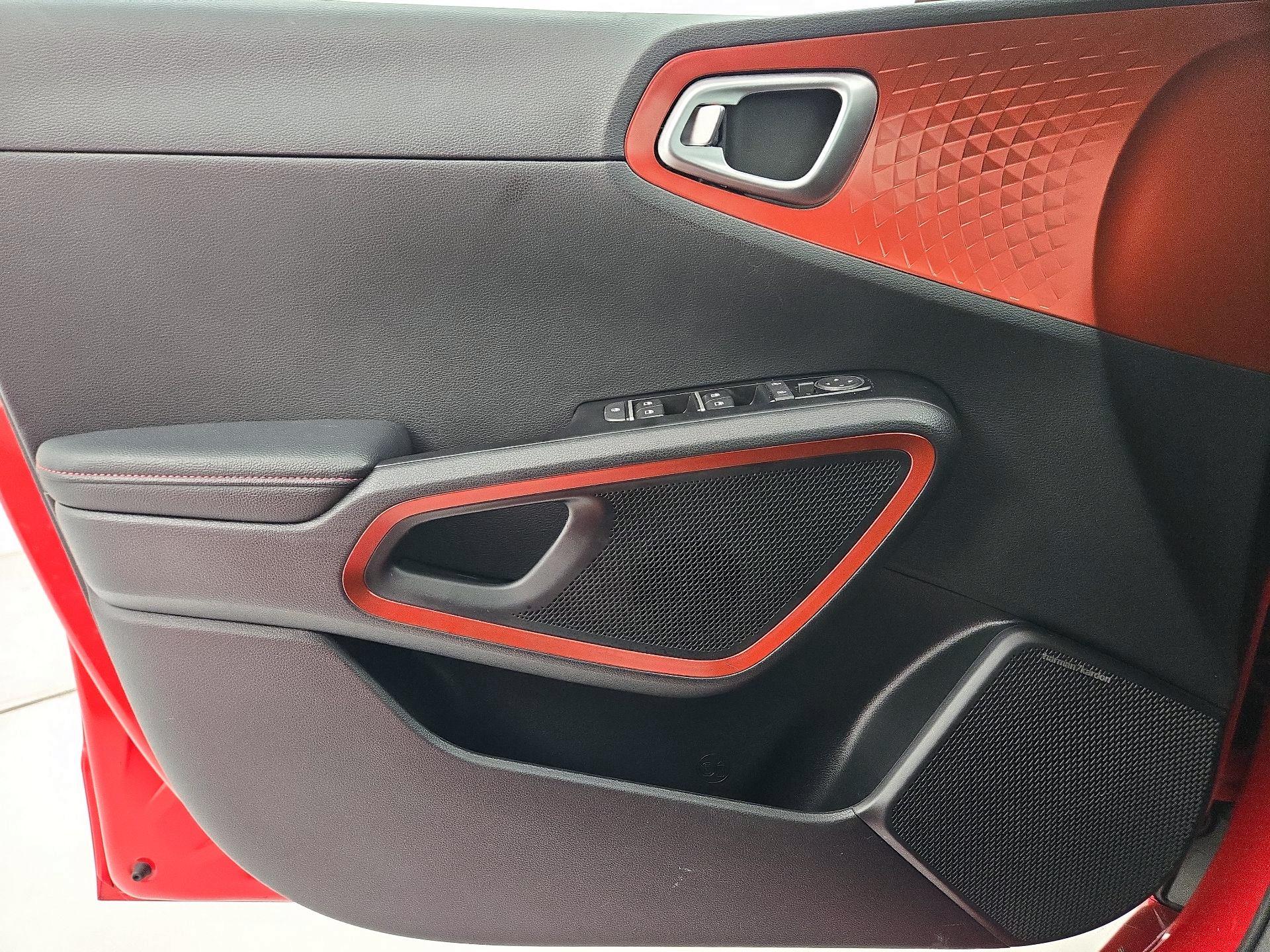Thumbnail: 2021 Kia Soul - 12