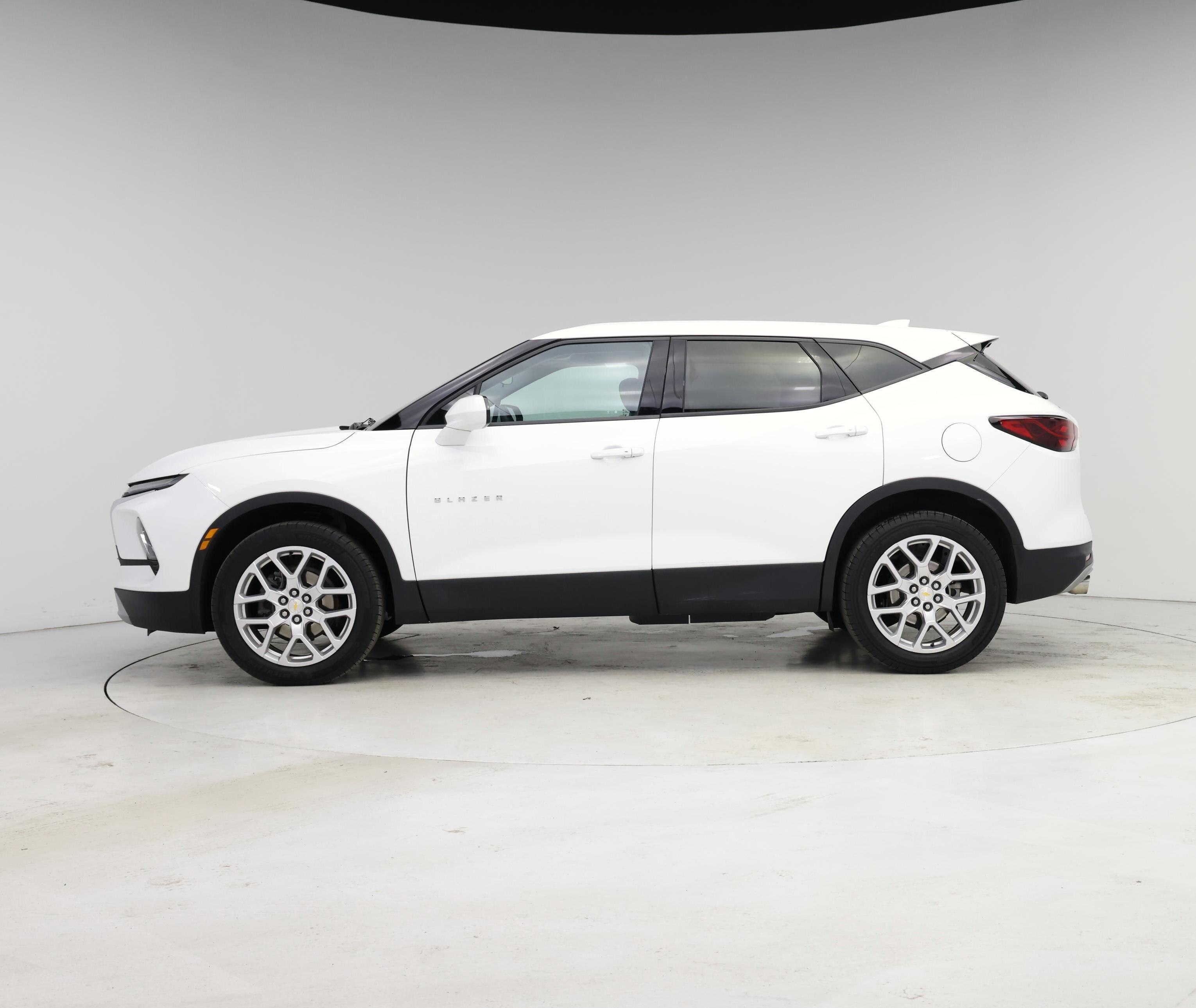 Thumbnail: 2023 Chevrolet Blazer - 3