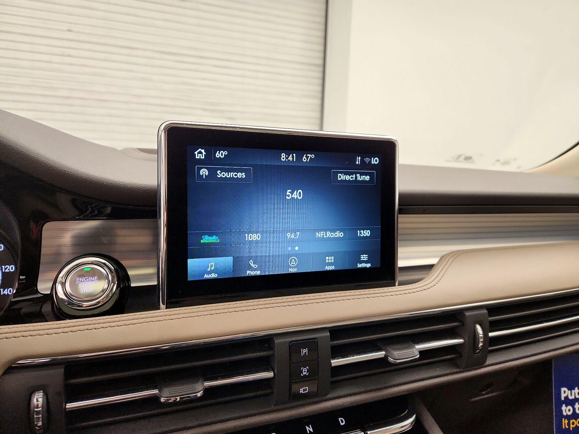 Thumbnail: 2022 Lincoln Corsair - 16