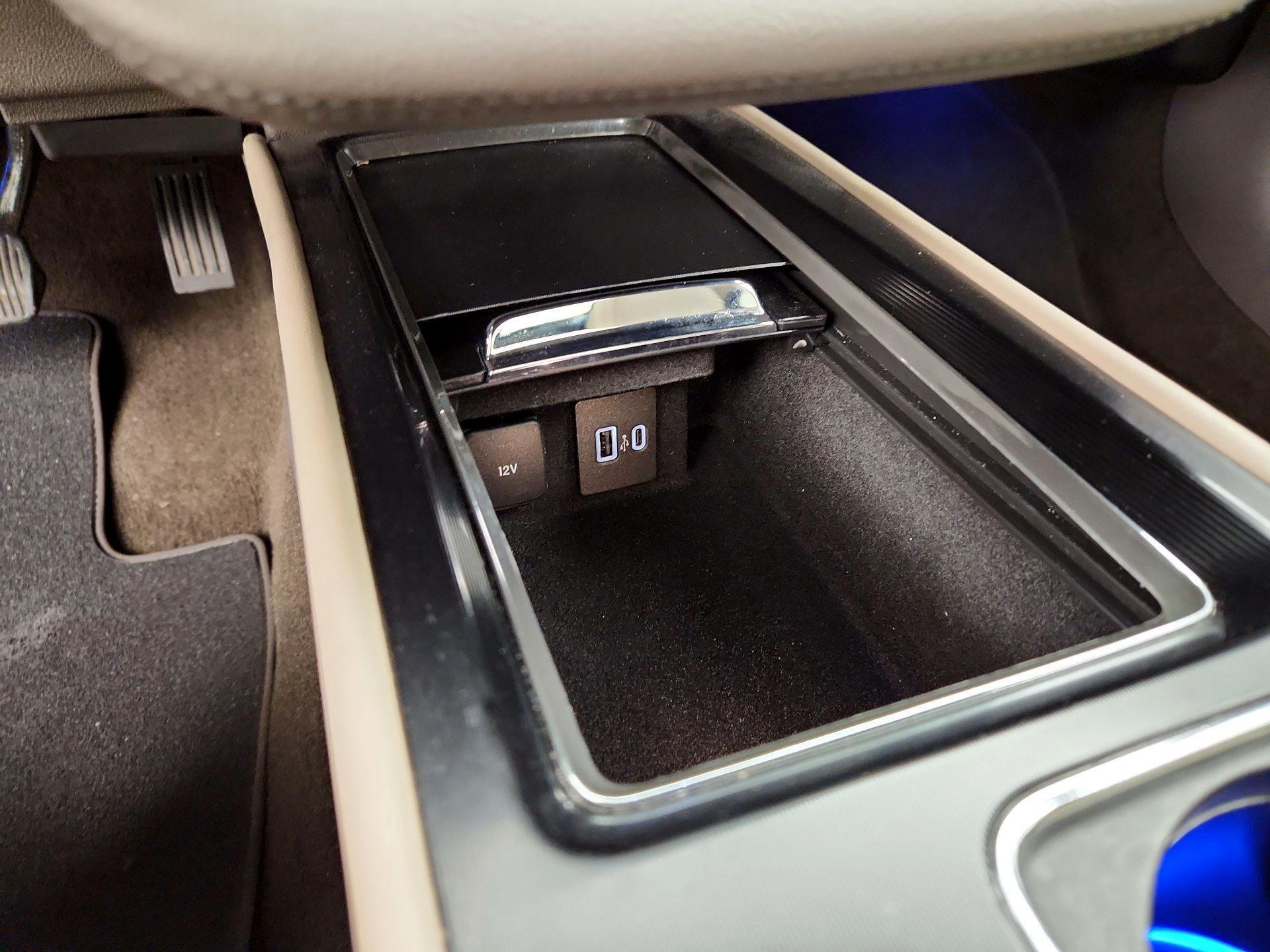 Thumbnail: 2022 Lincoln Corsair - 19