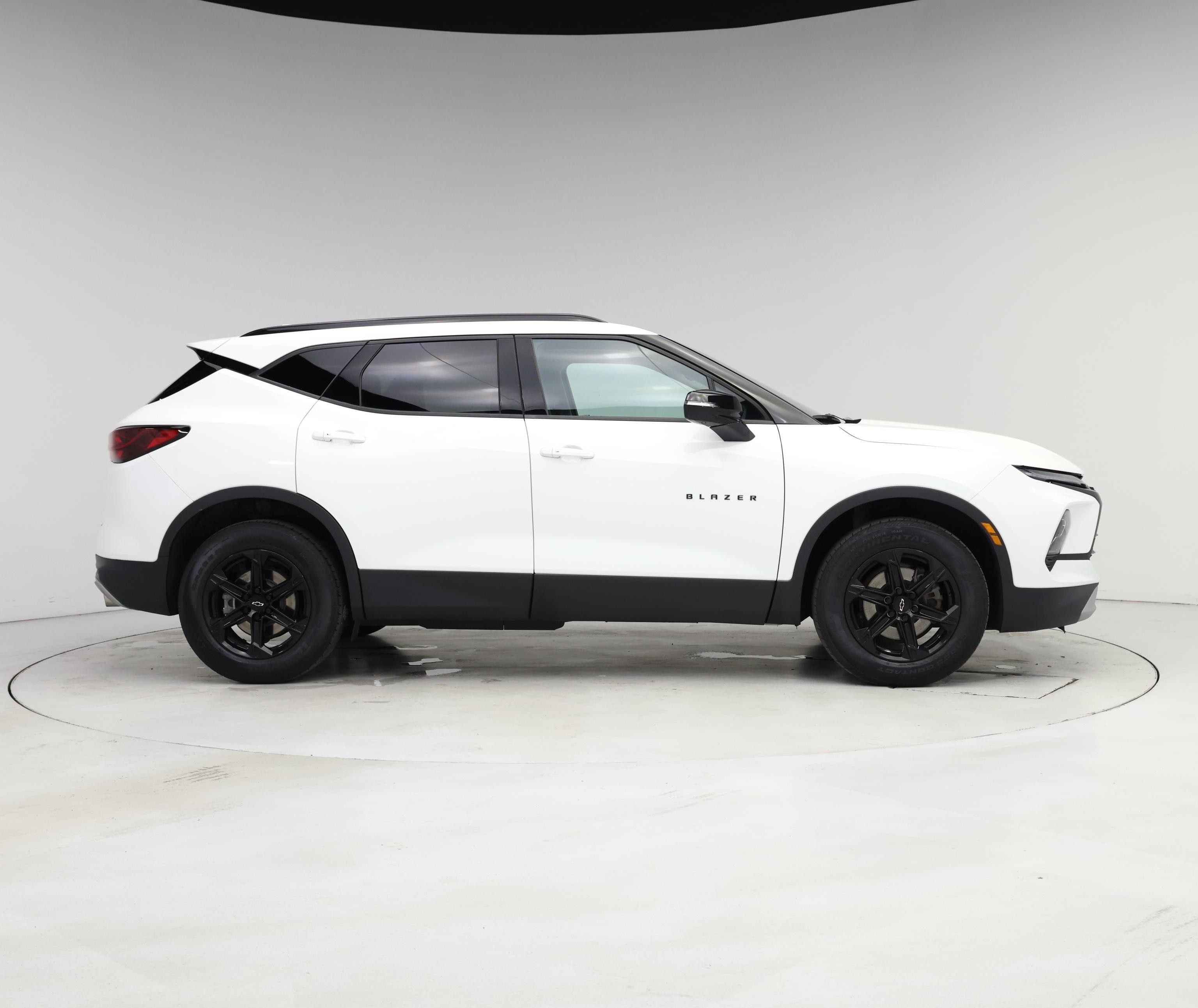 Thumbnail: 2023 Chevrolet Blazer - 7