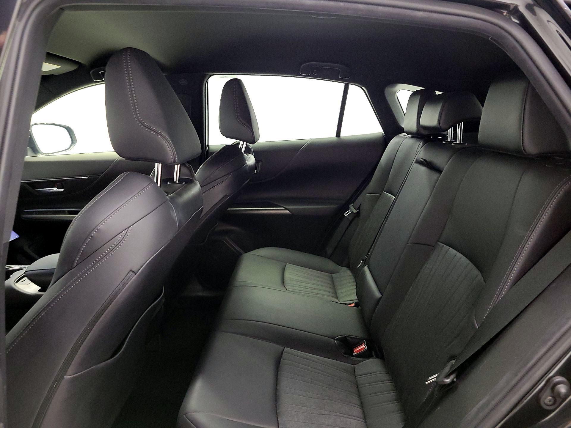 Thumbnail: 2021 Toyota Venza - 19