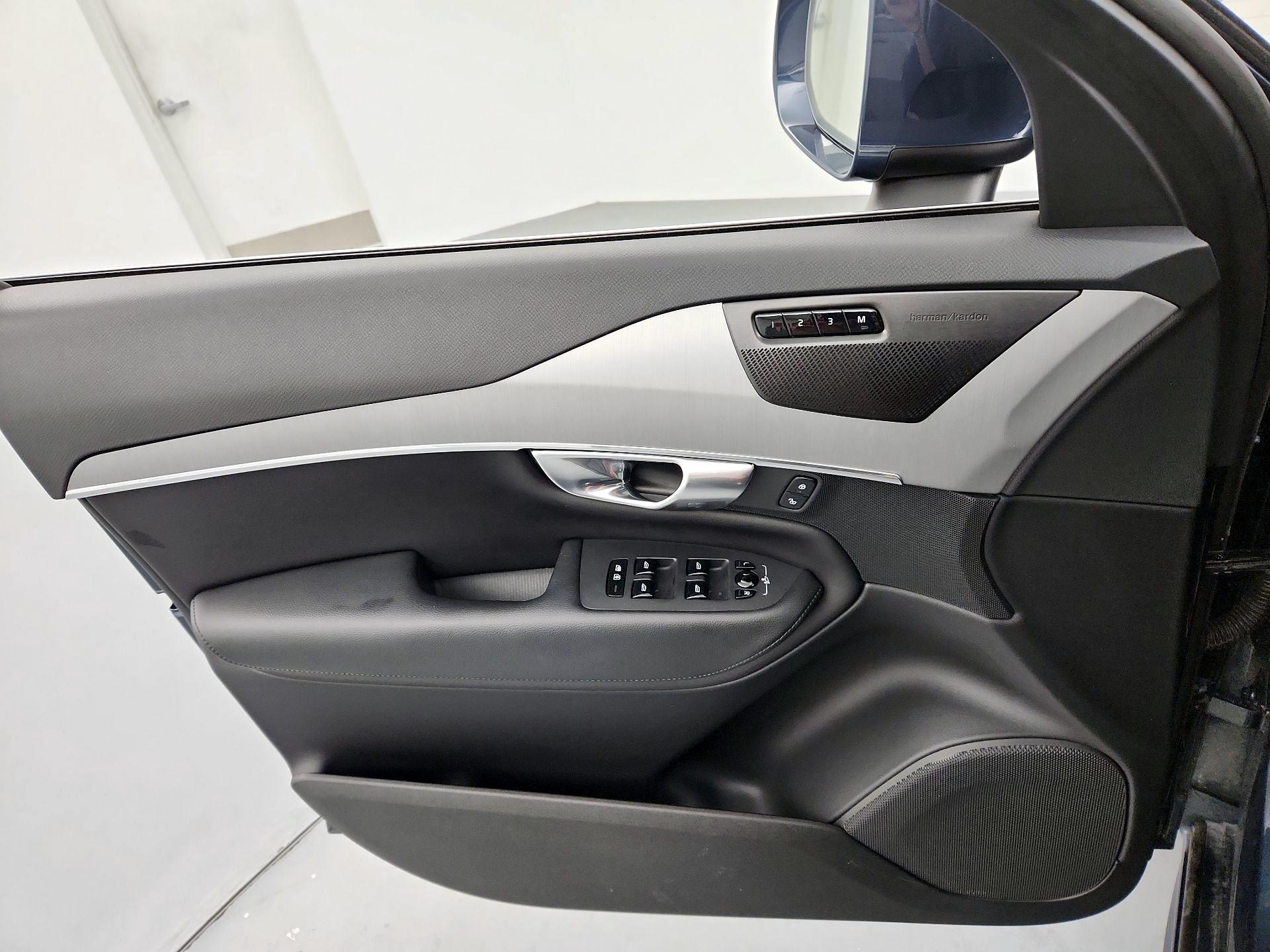 Thumbnail: 2023 Volvo XC90 - 12