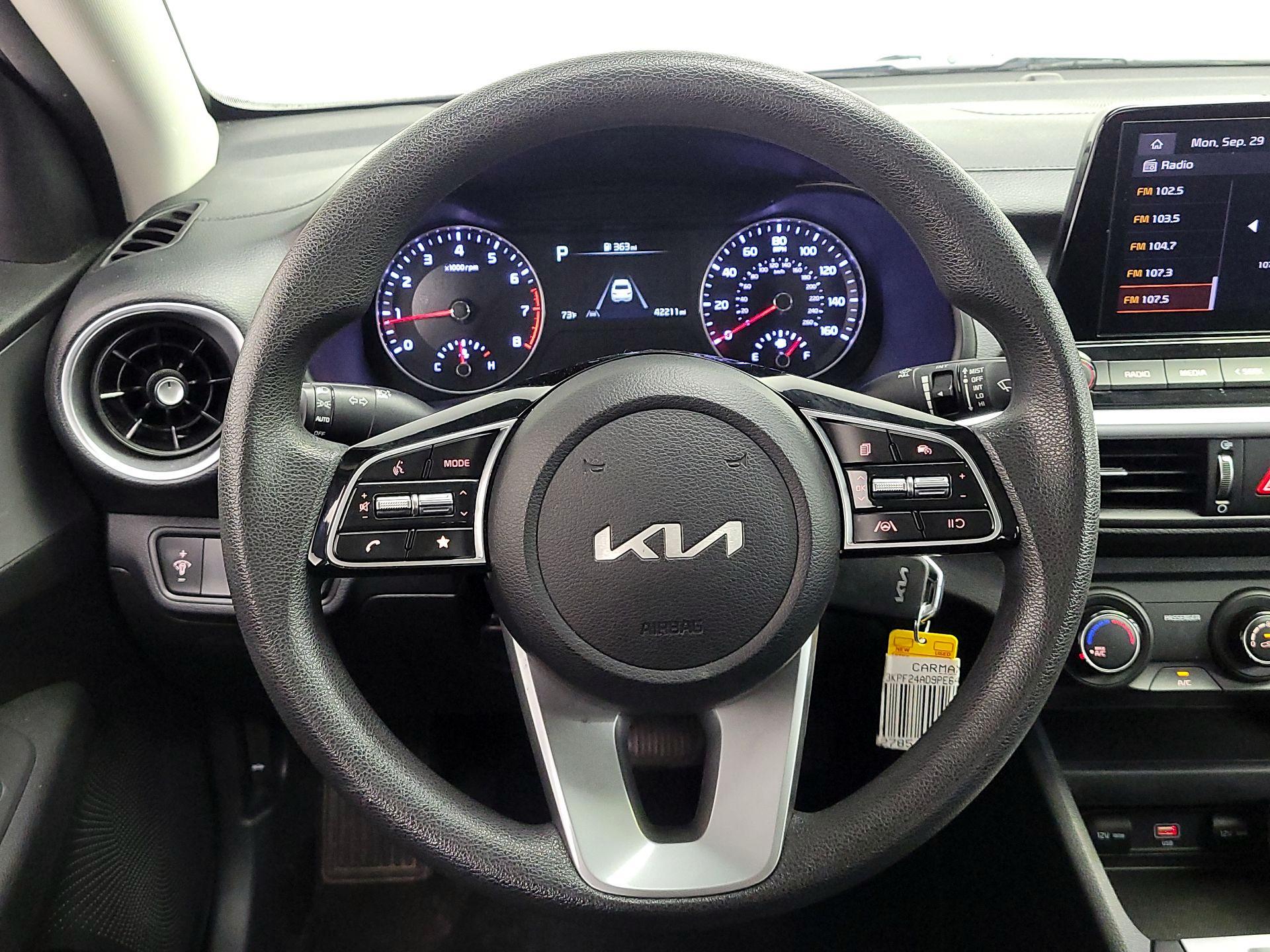 Thumbnail: 2023 Kia Forte - 10
