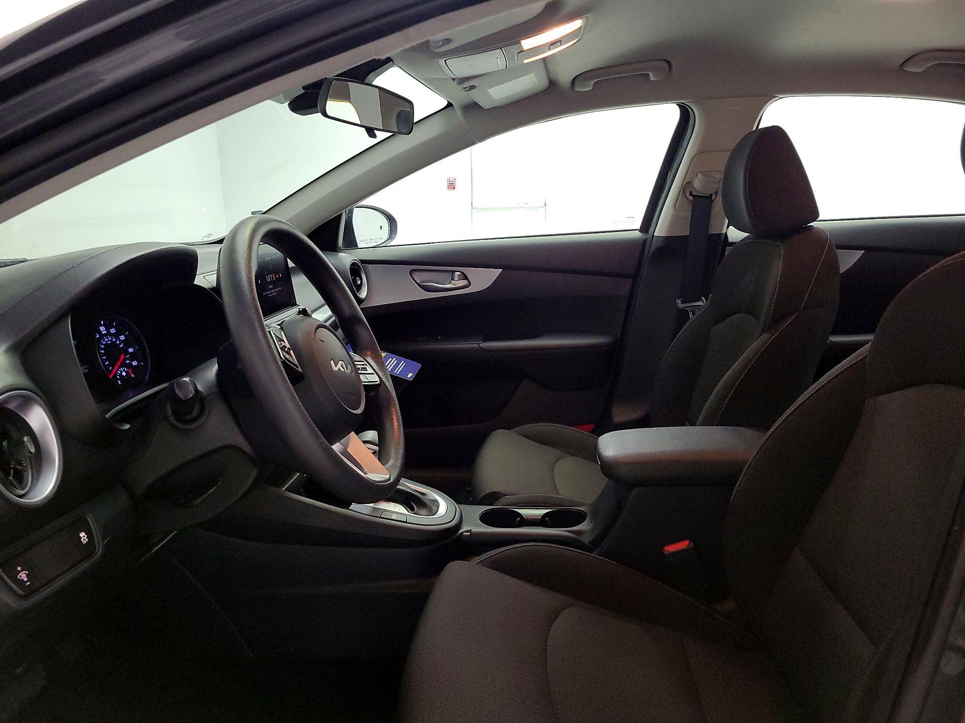 Thumbnail: 2023 Kia Forte - 11
