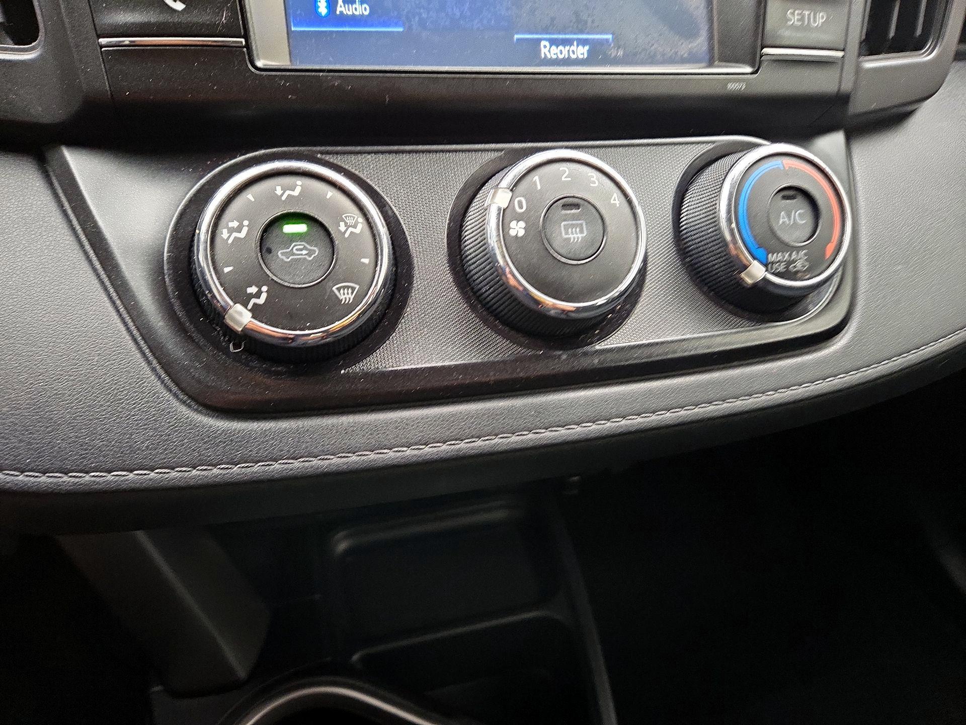 Thumbnail: 2017 Toyota RAV4 - 16