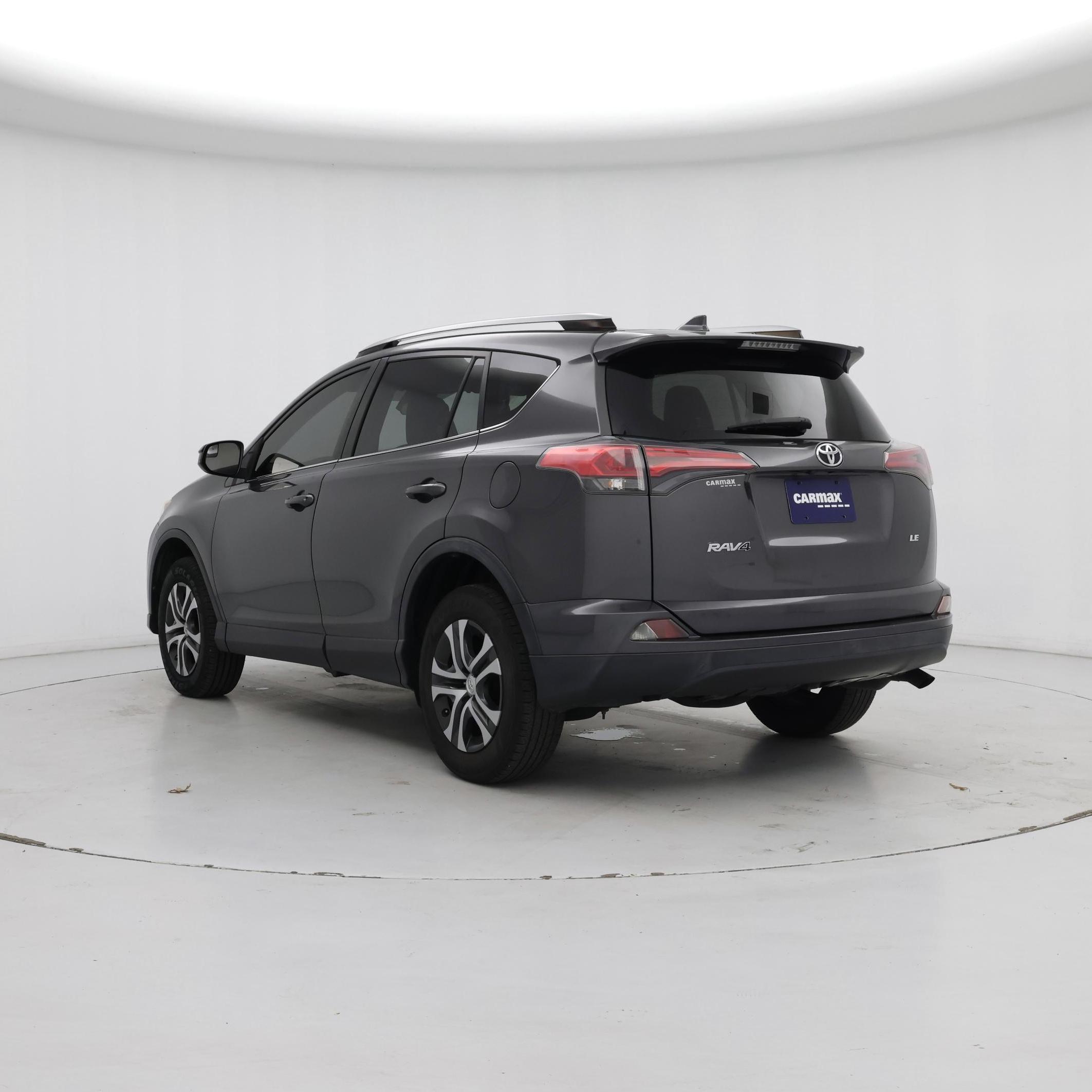 Thumbnail: 2017 Toyota RAV4 - 2