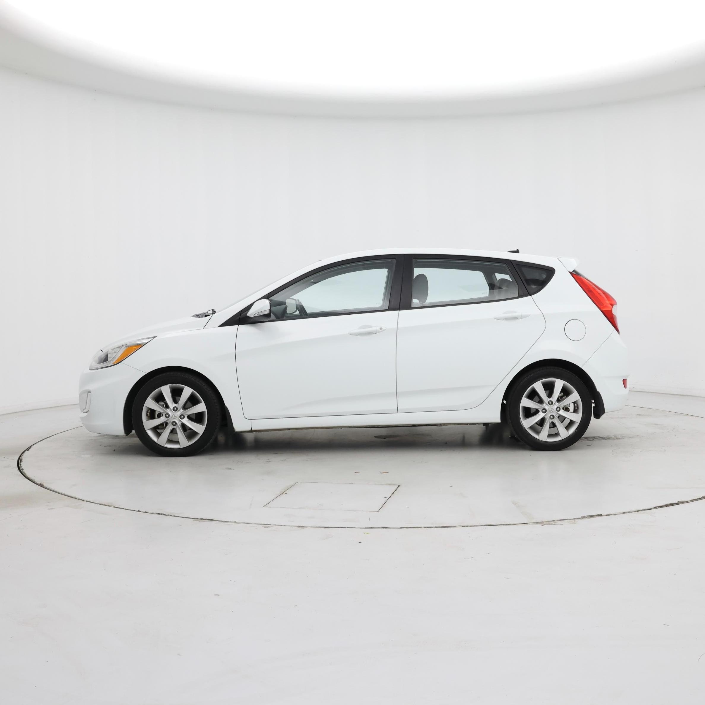 Thumbnail: 2014 Hyundai Accent - 3