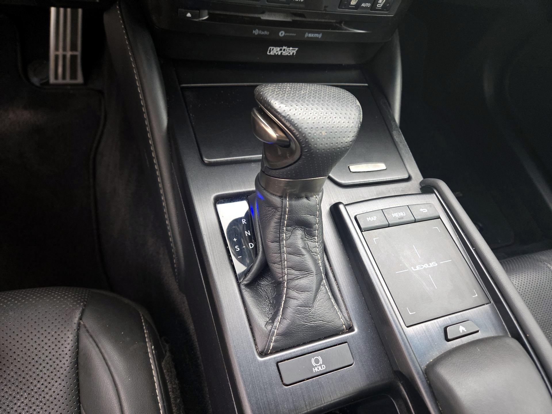 Thumbnail: 2019 Lexus ES - 18