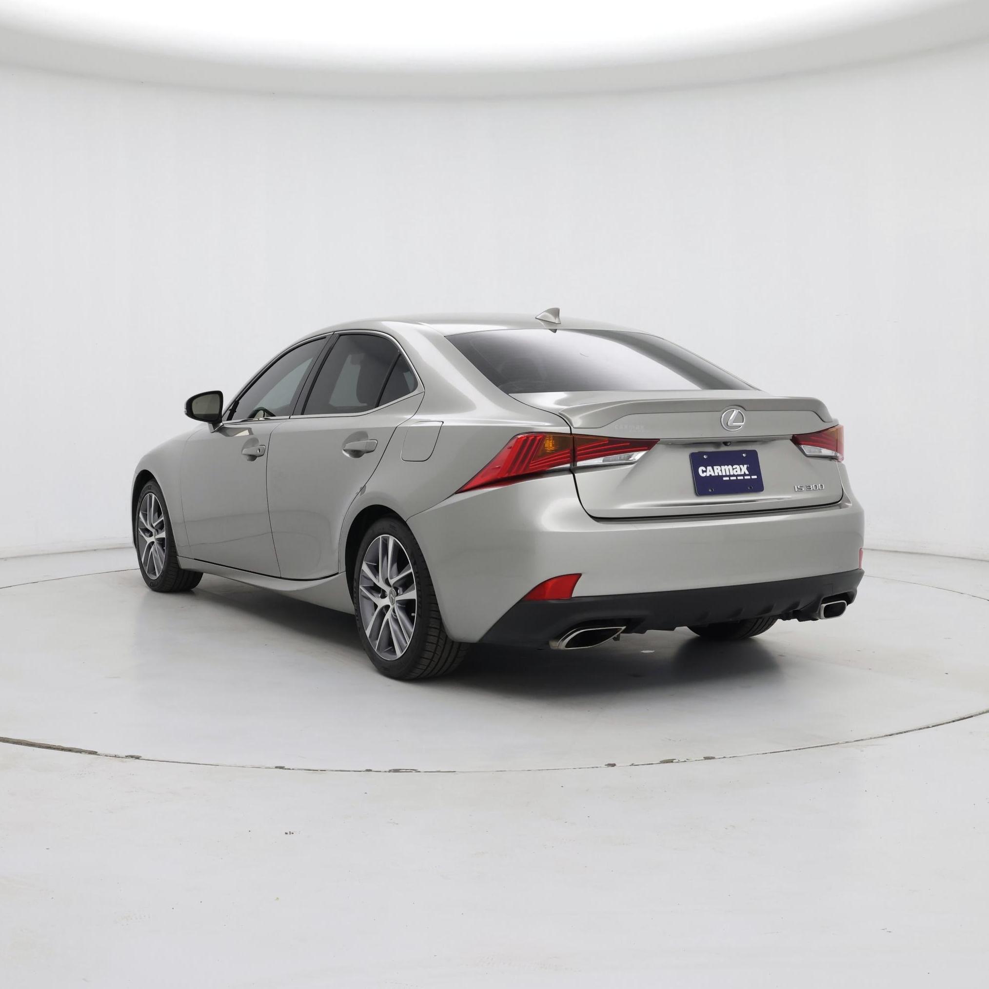 Thumbnail: 2019 Lexus IS - 2