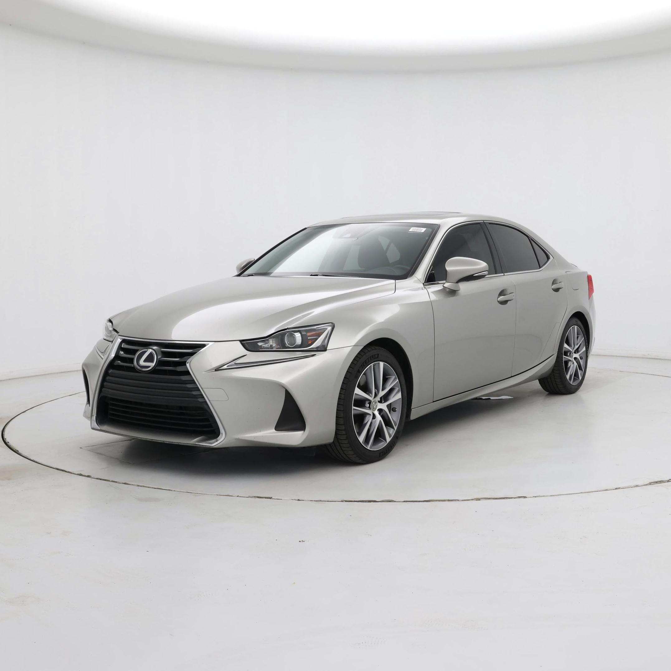 Thumbnail: 2019 Lexus IS - 4