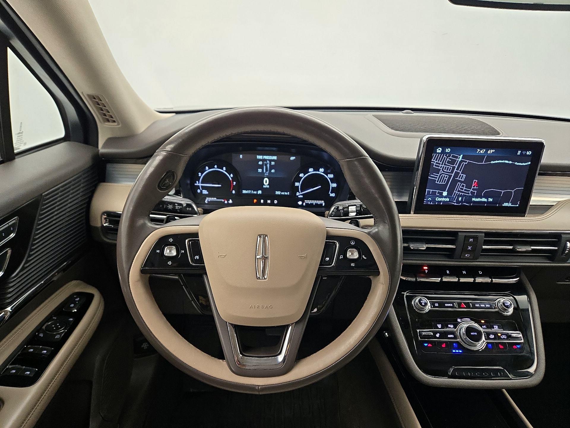 Thumbnail: 2021 Lincoln Corsair - 10