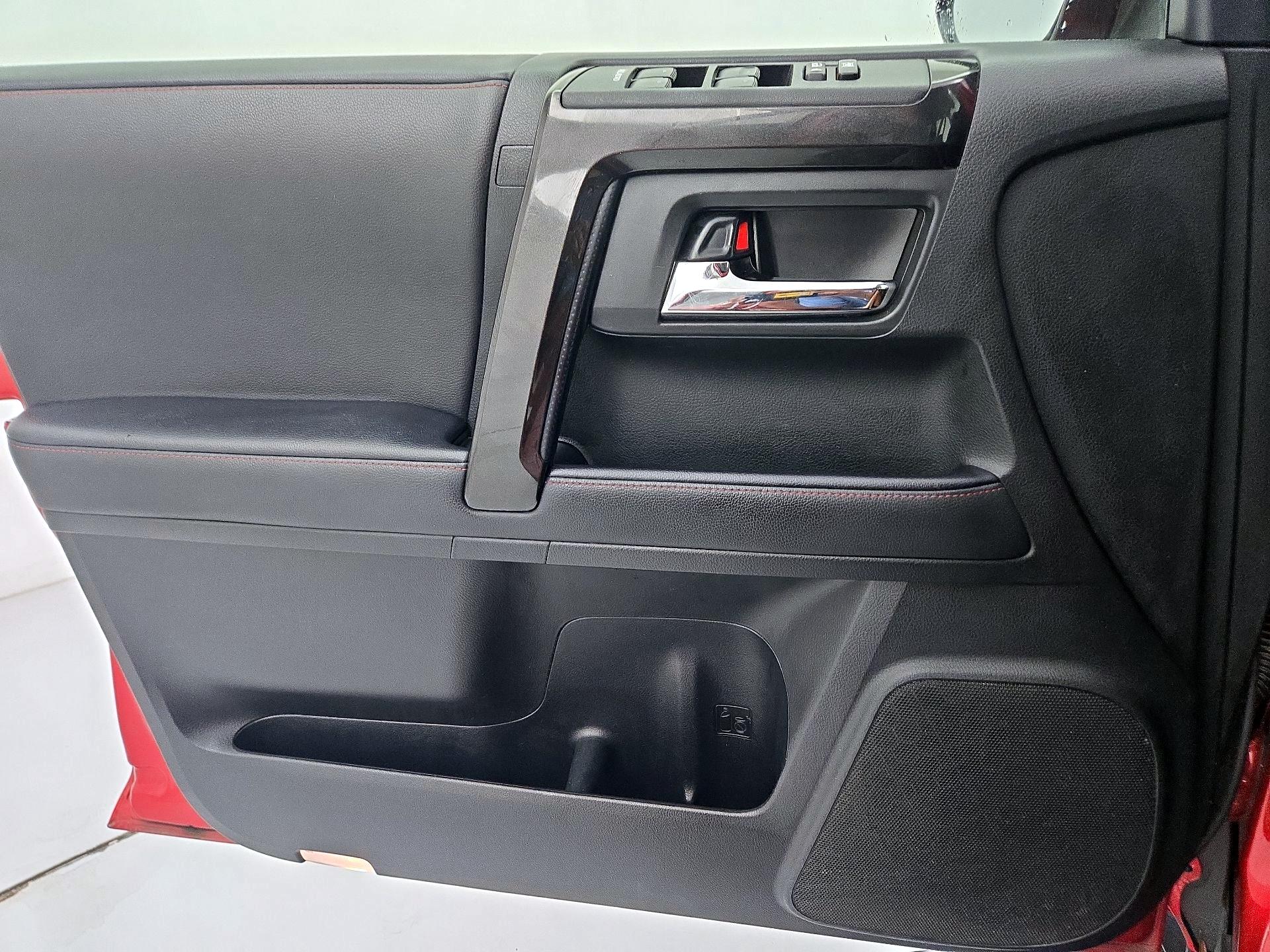 Thumbnail: 2022 Toyota 4Runner - 12