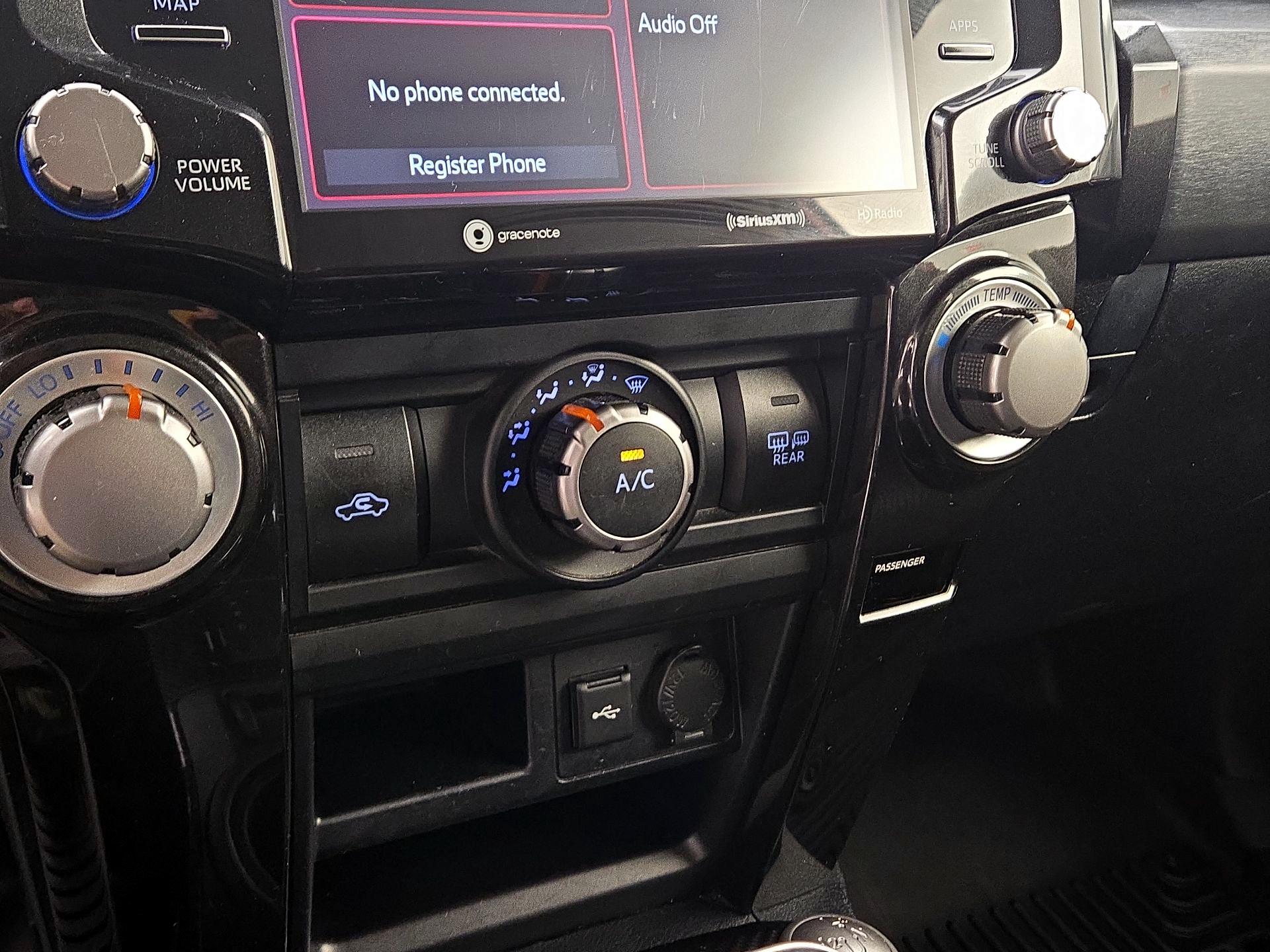 Thumbnail: 2022 Toyota 4Runner - 16