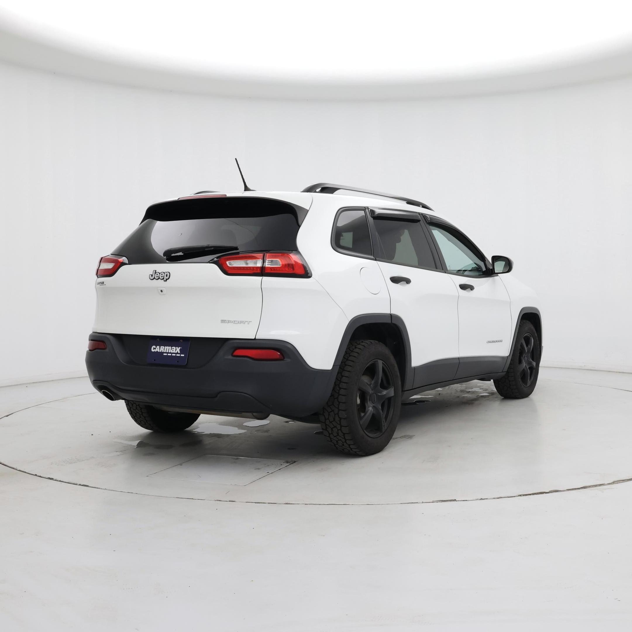Thumbnail: 2016 Jeep Cherokee - 8