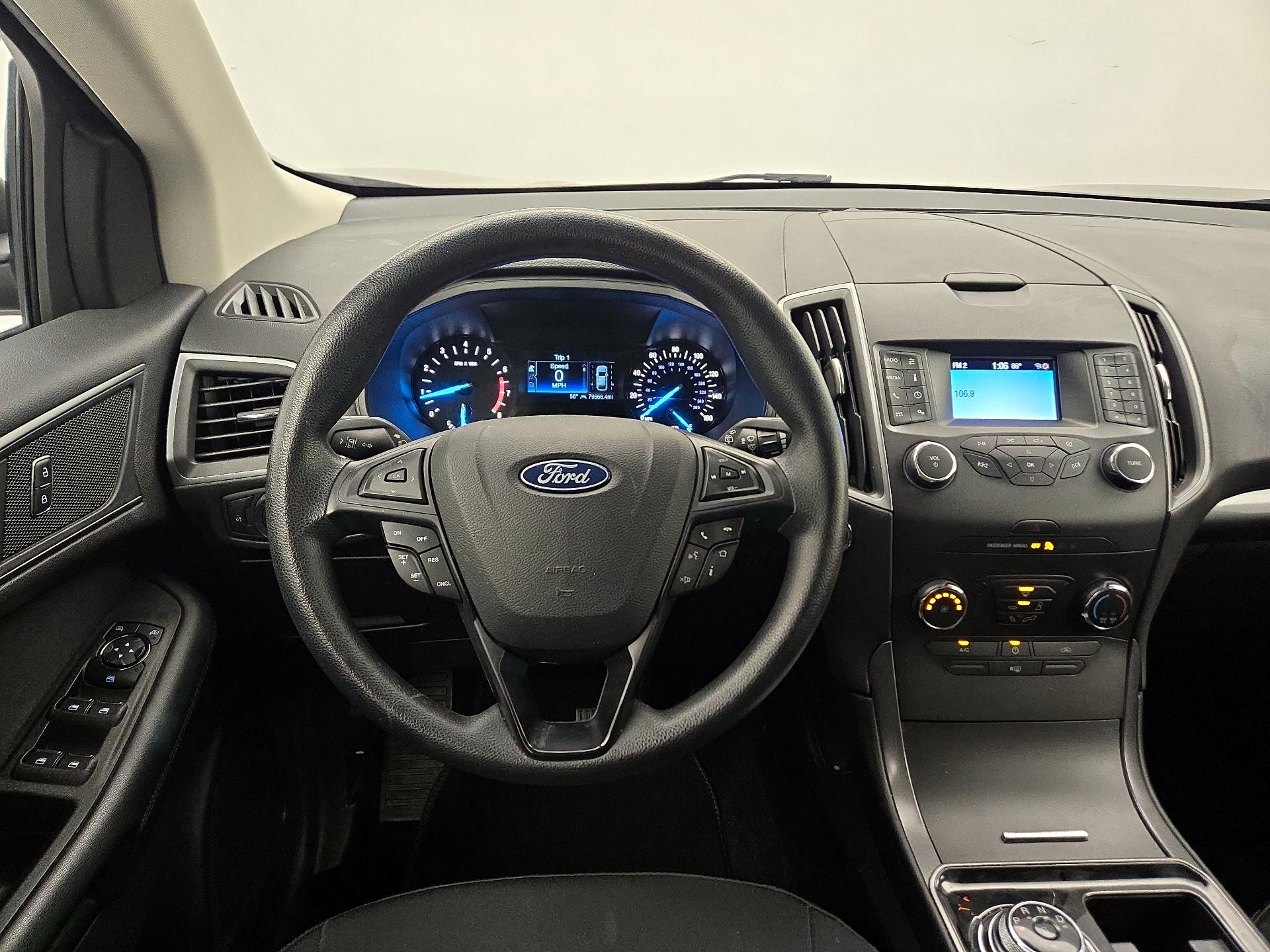 Thumbnail: 2019 Ford Edge - 10