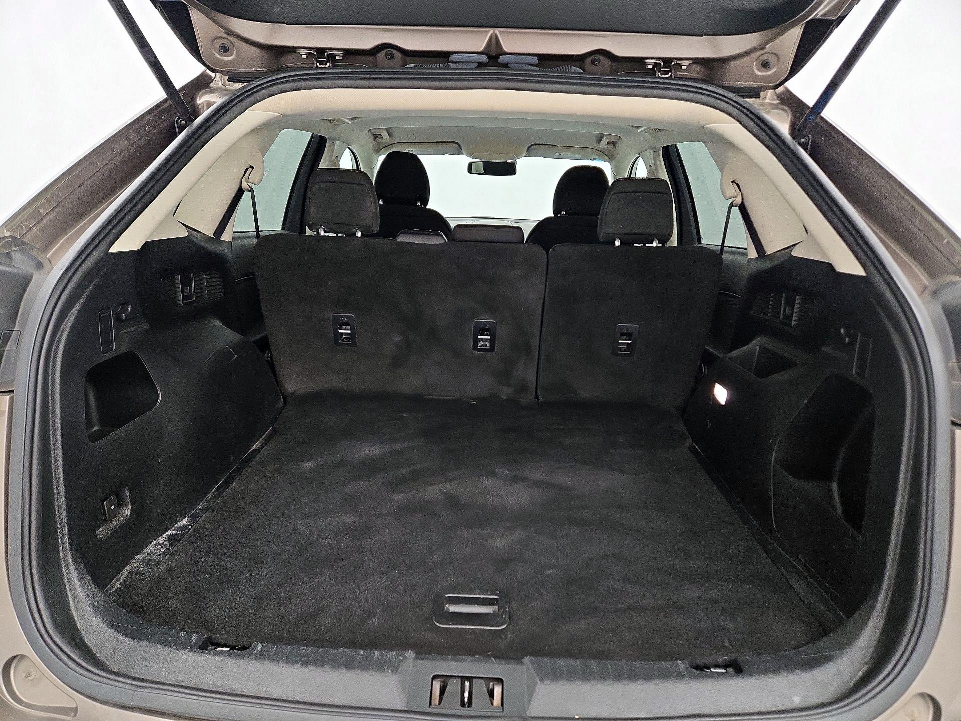 Thumbnail: 2019 Ford Edge - 20