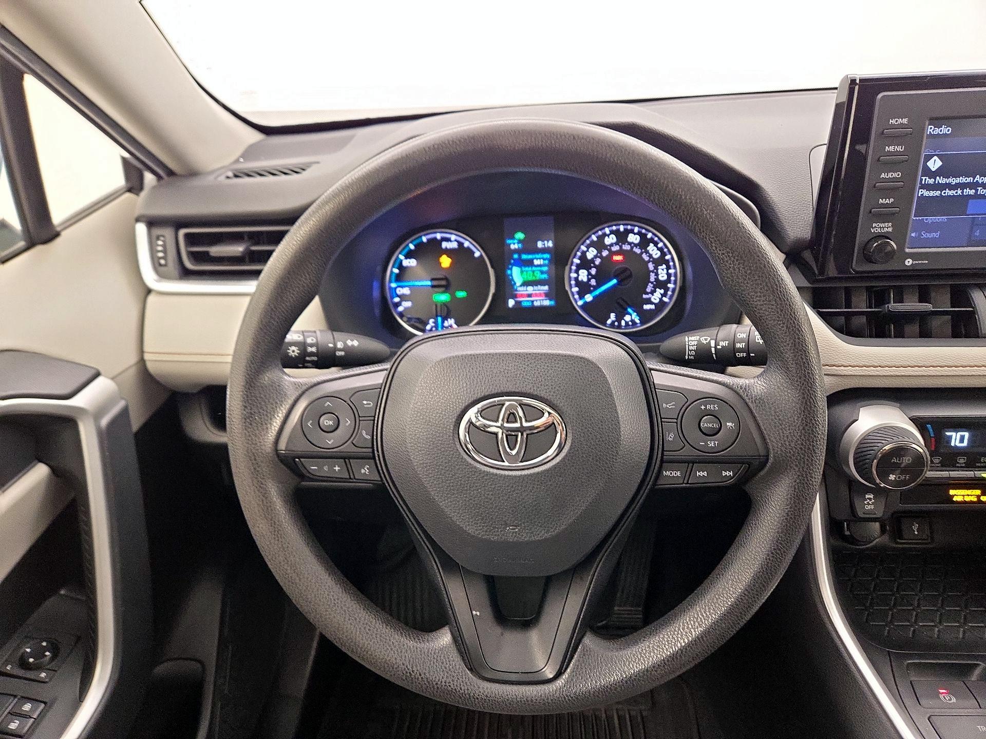 Thumbnail: 2021 Toyota RAV4 - 10