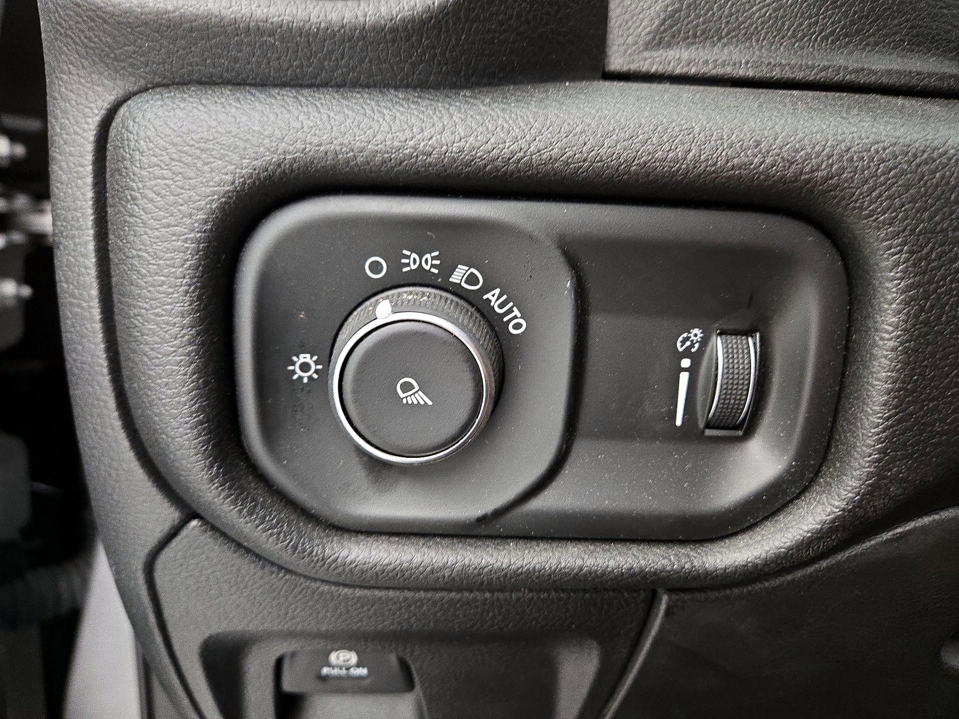 Thumbnail: 2020 RAM 1500 - 13