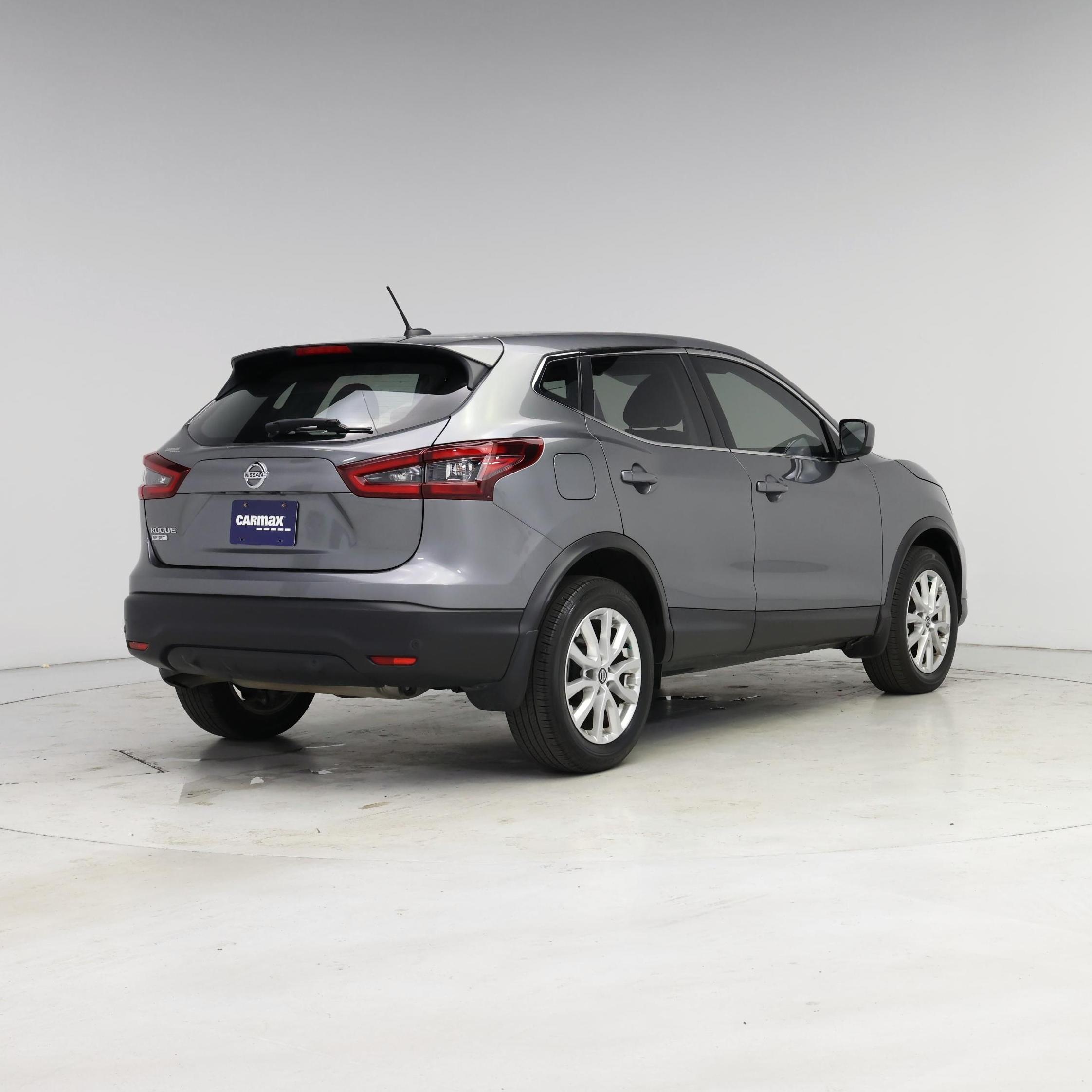 Thumbnail: 2021 Nissan Rogue Sport - 8