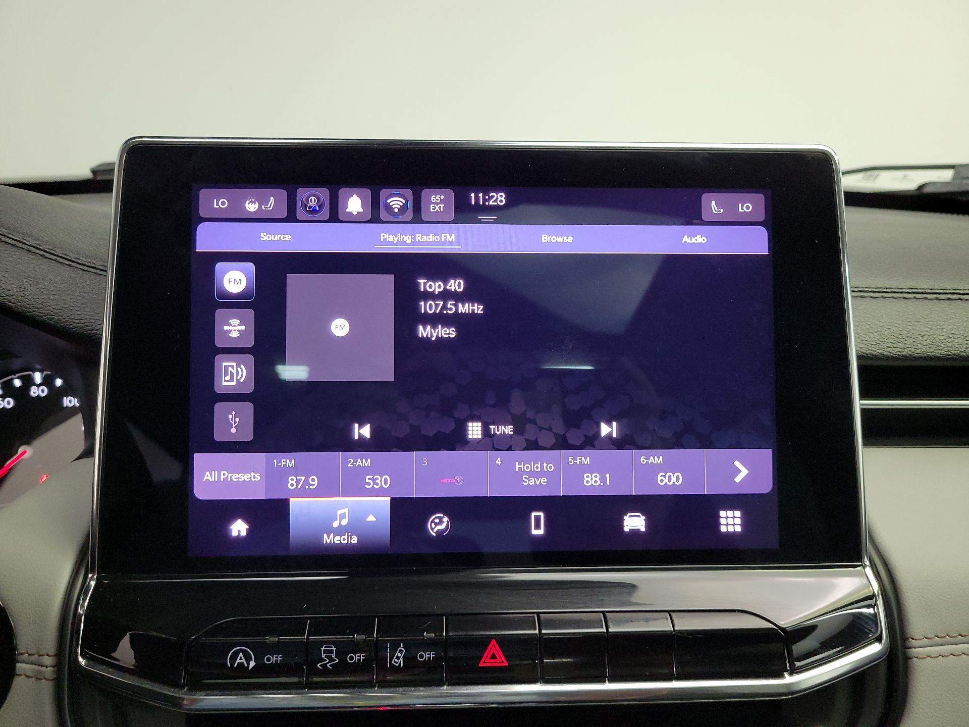 Thumbnail: 2022 Jeep Compass - 15